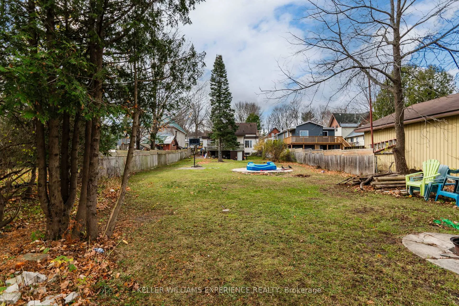 Photo 9 of 95 Fifth Street, Midland — HOMEH
