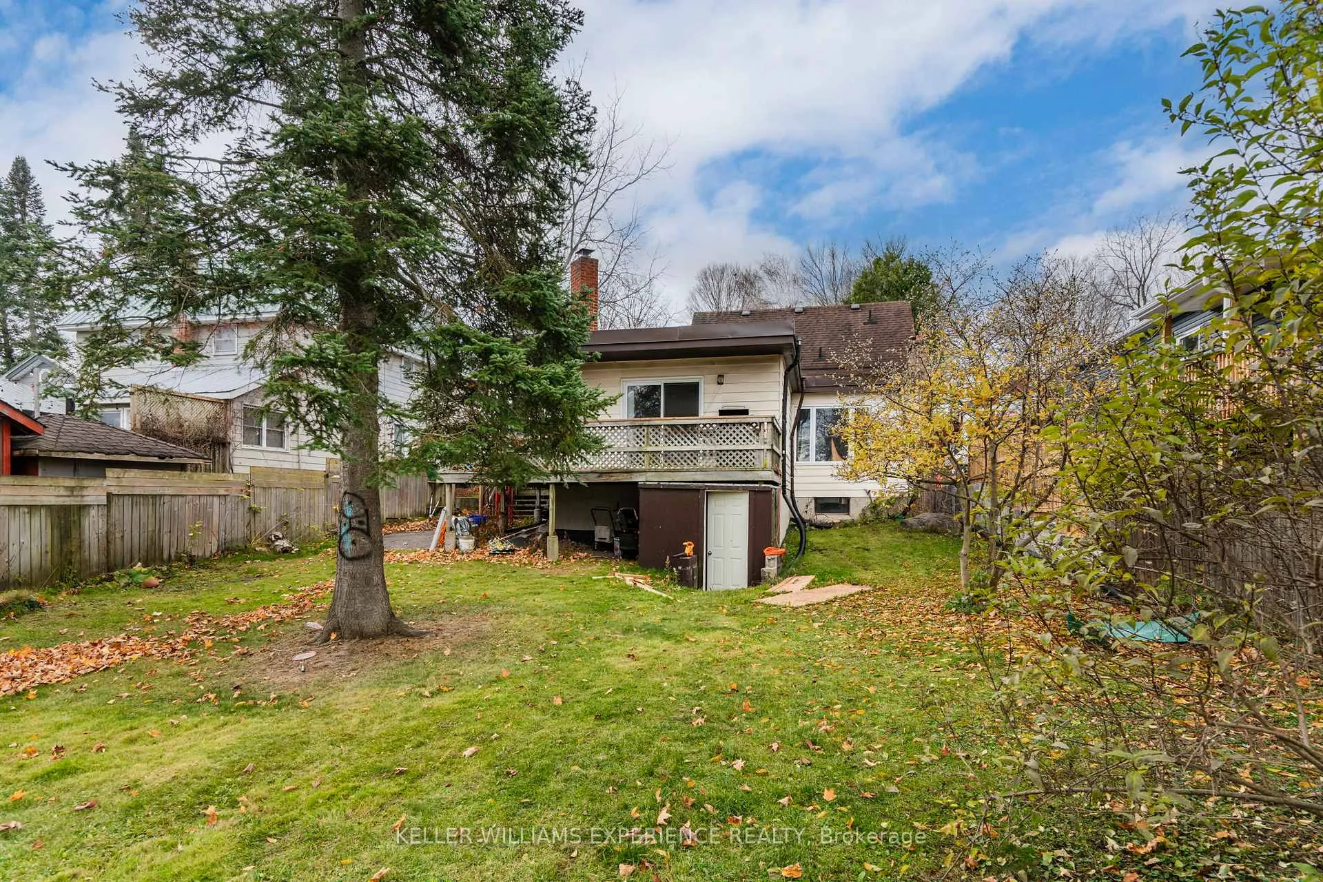Photo 10 of 95 Fifth Street, Midland — HOMEH