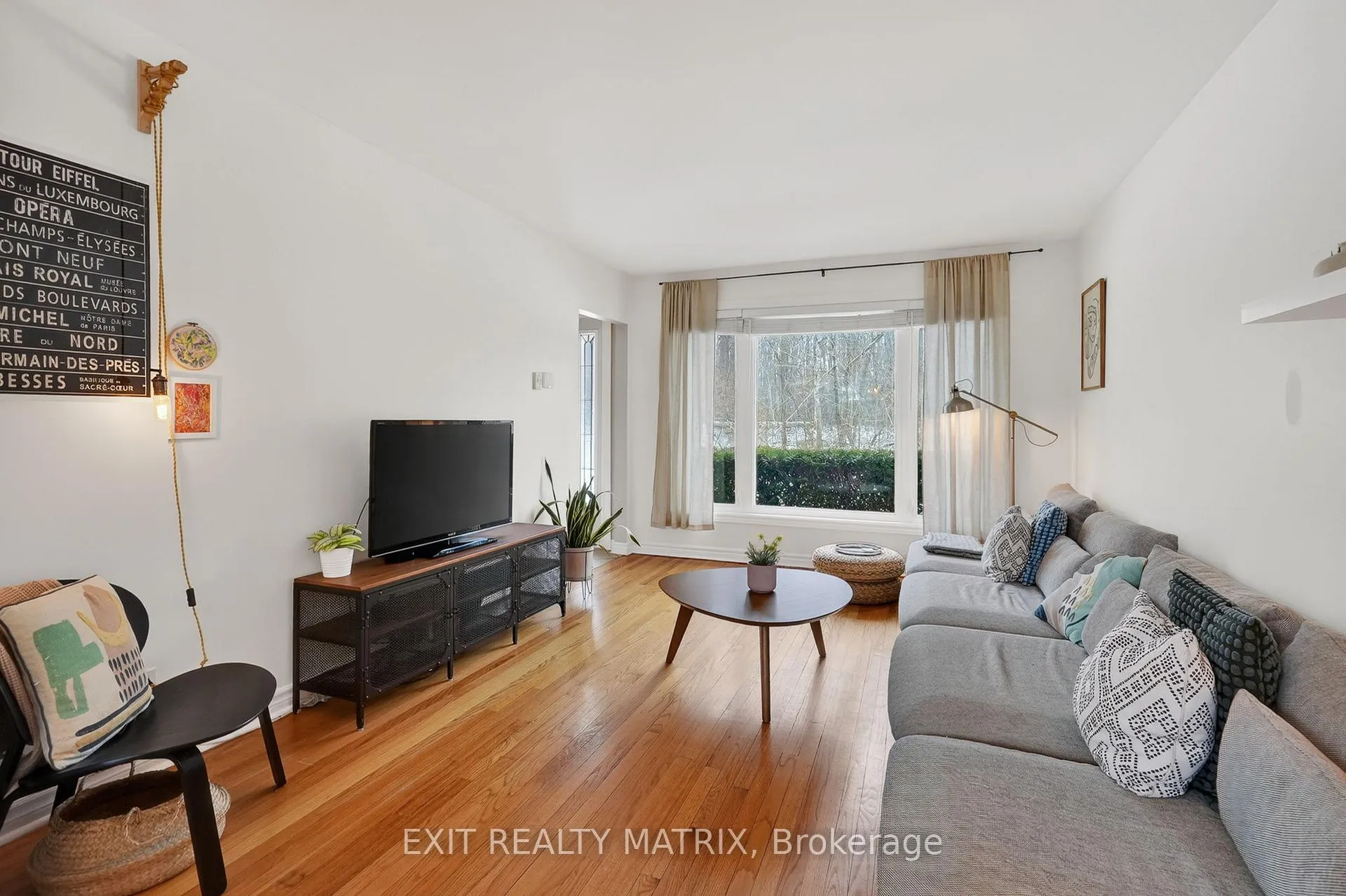 Photo 13 of 2586 Henley Street, Ottawa, Queensway Terrace North — HOMEH