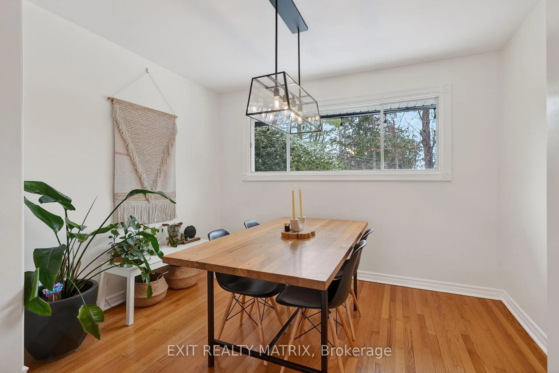 Photo 16 of 2586 Henley Street, Ottawa, Queensway Terrace North — HOMEH