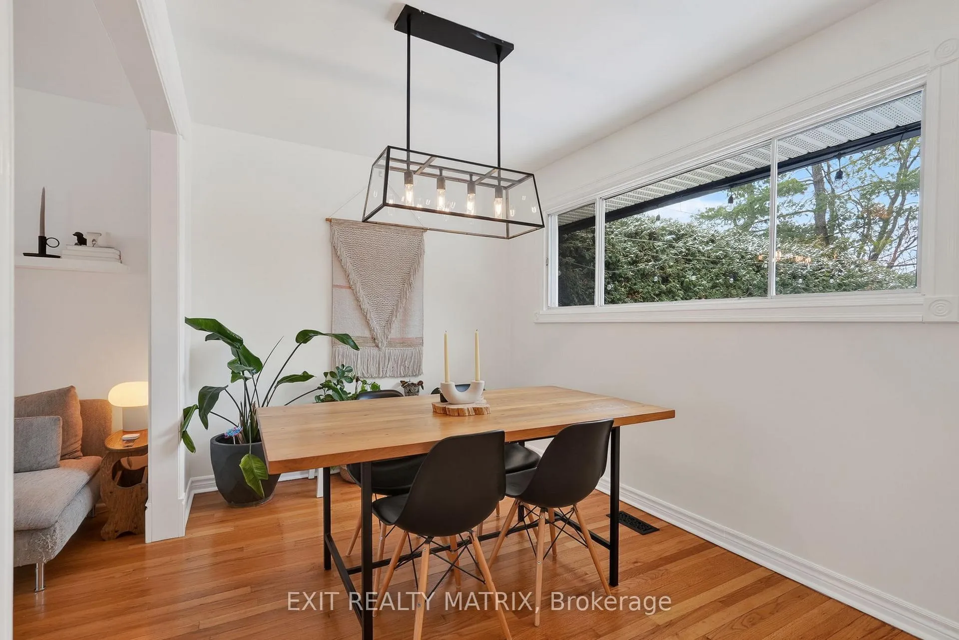 Photo 17 of 2586 Henley Street, Ottawa, Queensway Terrace North — HOMEH