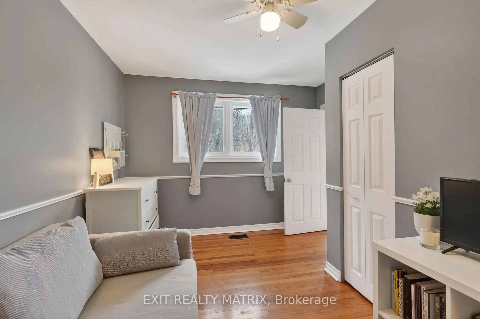 Photo 20 of 2586 Henley Street, Ottawa, Queensway Terrace North — HOMEH