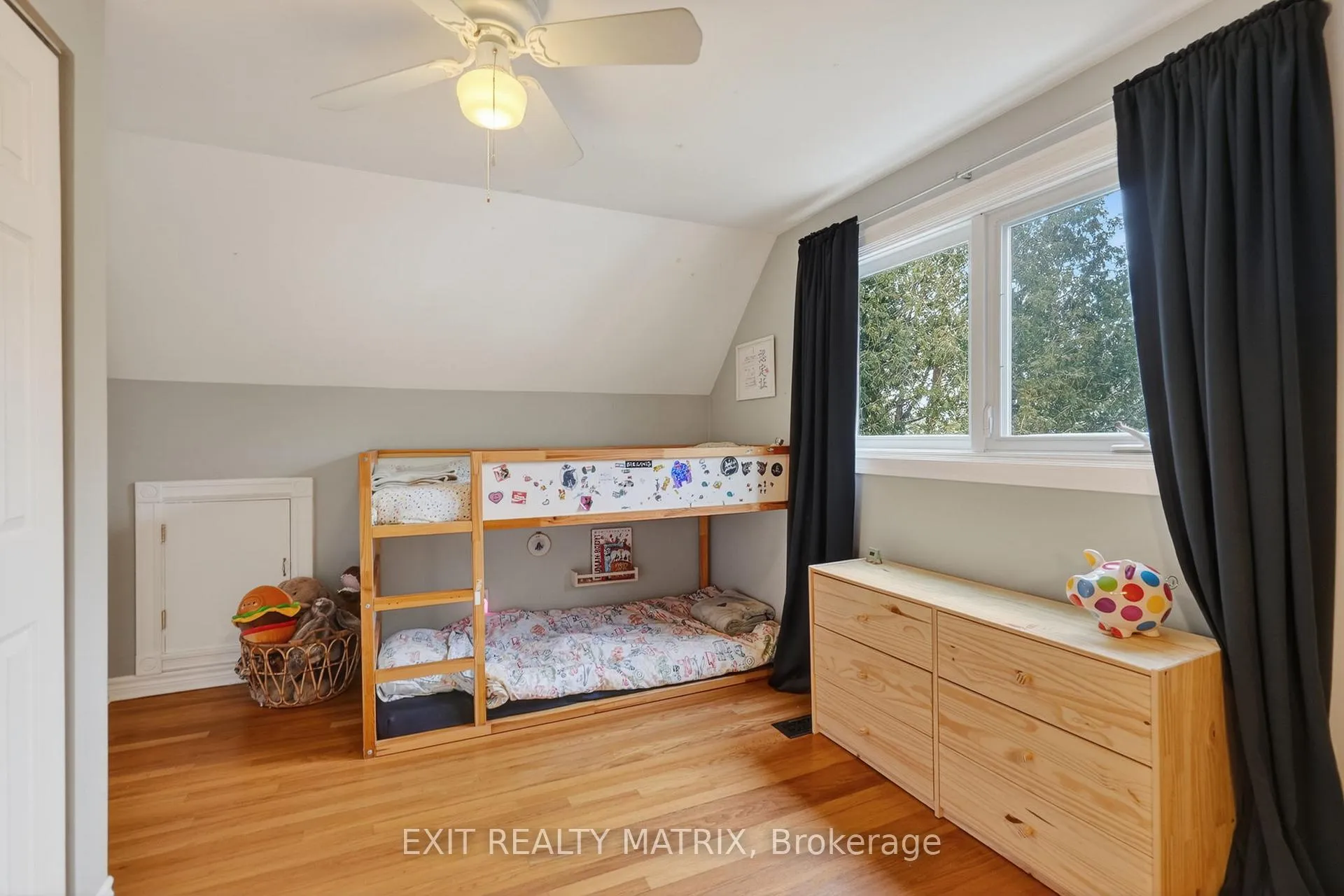 Photo 26 of 2586 Henley Street, Ottawa, Queensway Terrace North — HOMEH