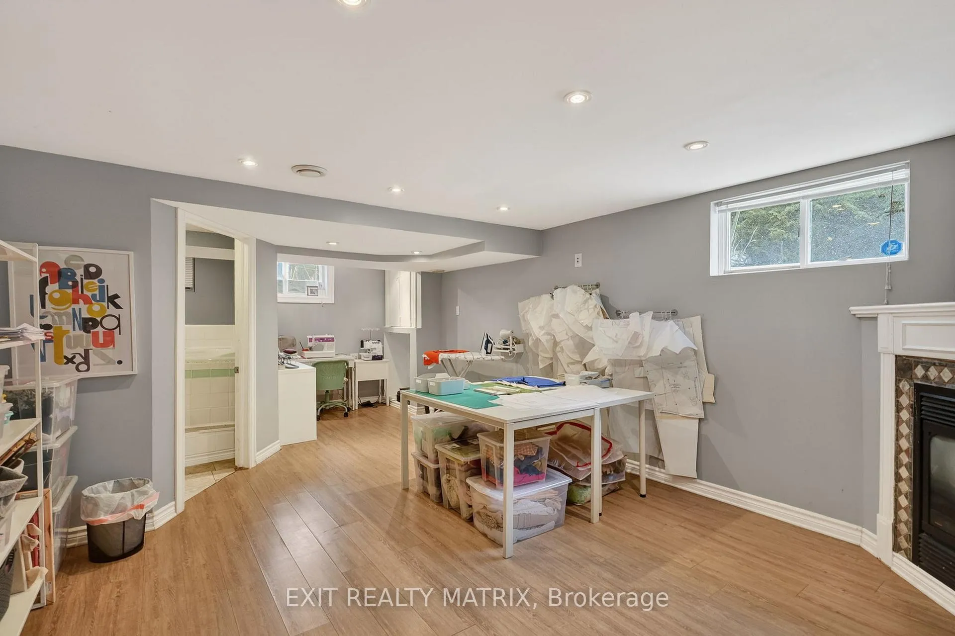 Photo 32 of 2586 Henley Street, Ottawa, Queensway Terrace North — HOMEH