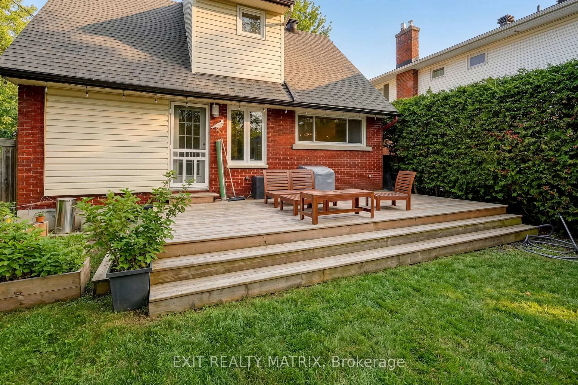 Photo 38 of 2586 Henley Street, Ottawa, Queensway Terrace North — HOMEH