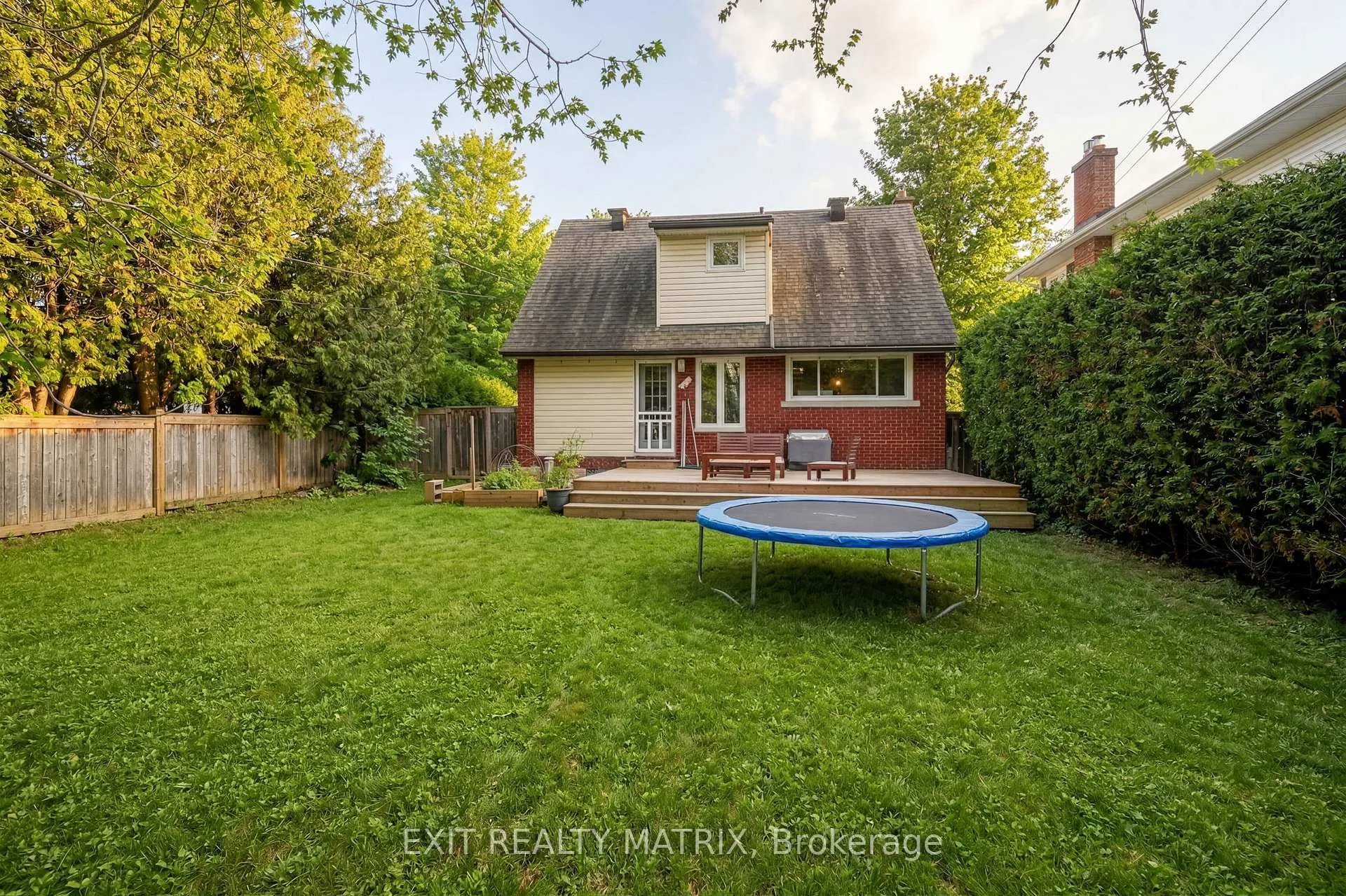 Photo 39 of 2586 Henley Street, Ottawa, Queensway Terrace North — HOMEH