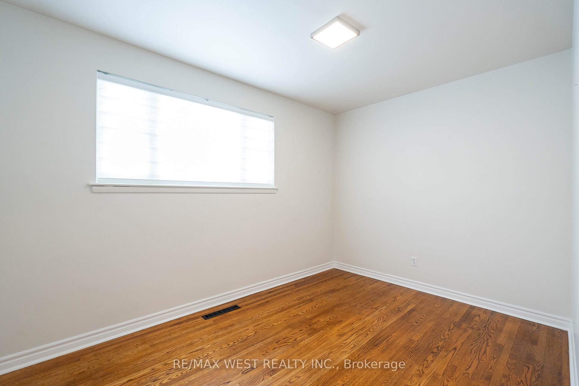 Photo 7 of 305 Henderson Street, Caledon, Bolton West — HOMEH