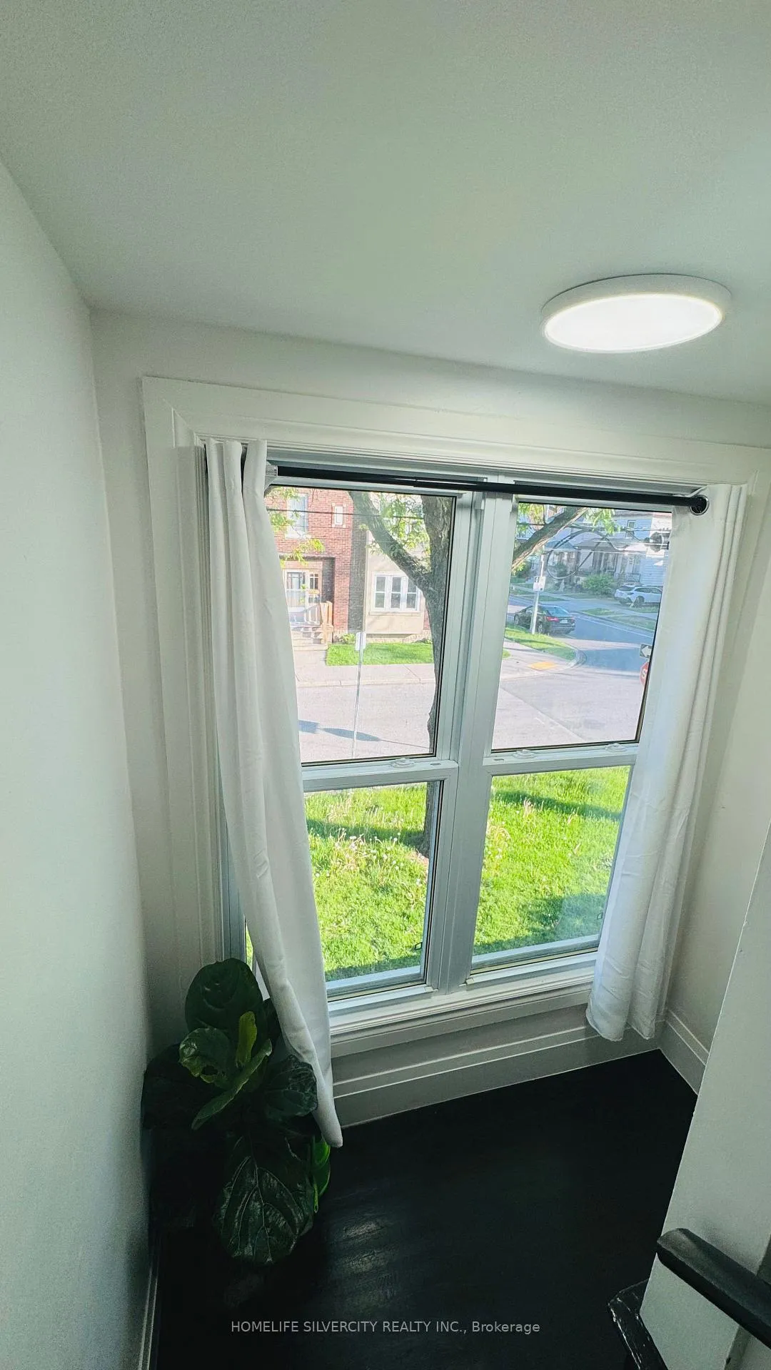 Photo 17 of 388 Gladstone Avenue, Windsor — HOMEH