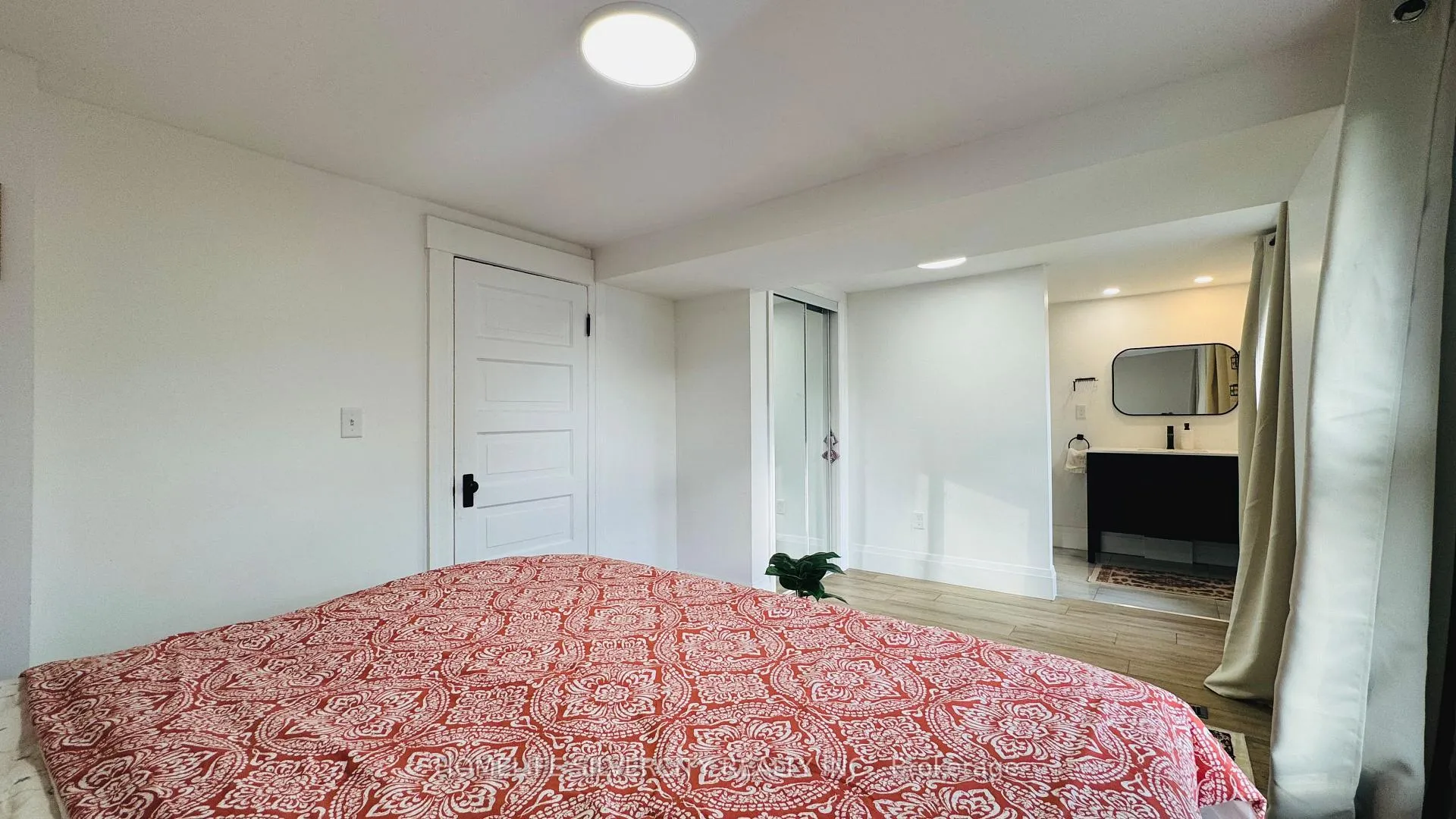Photo 20 of 388 Gladstone Avenue, Windsor — HOMEH