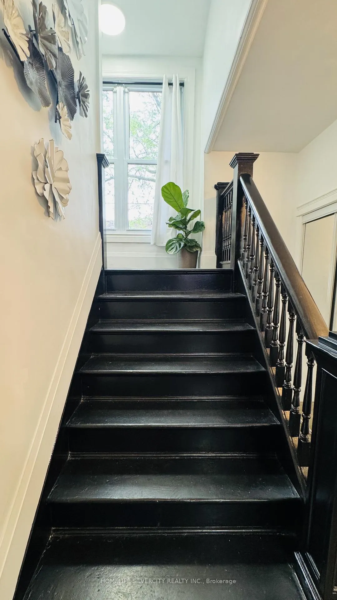 Photo 26 of 388 Gladstone Avenue, Windsor — HOMEH