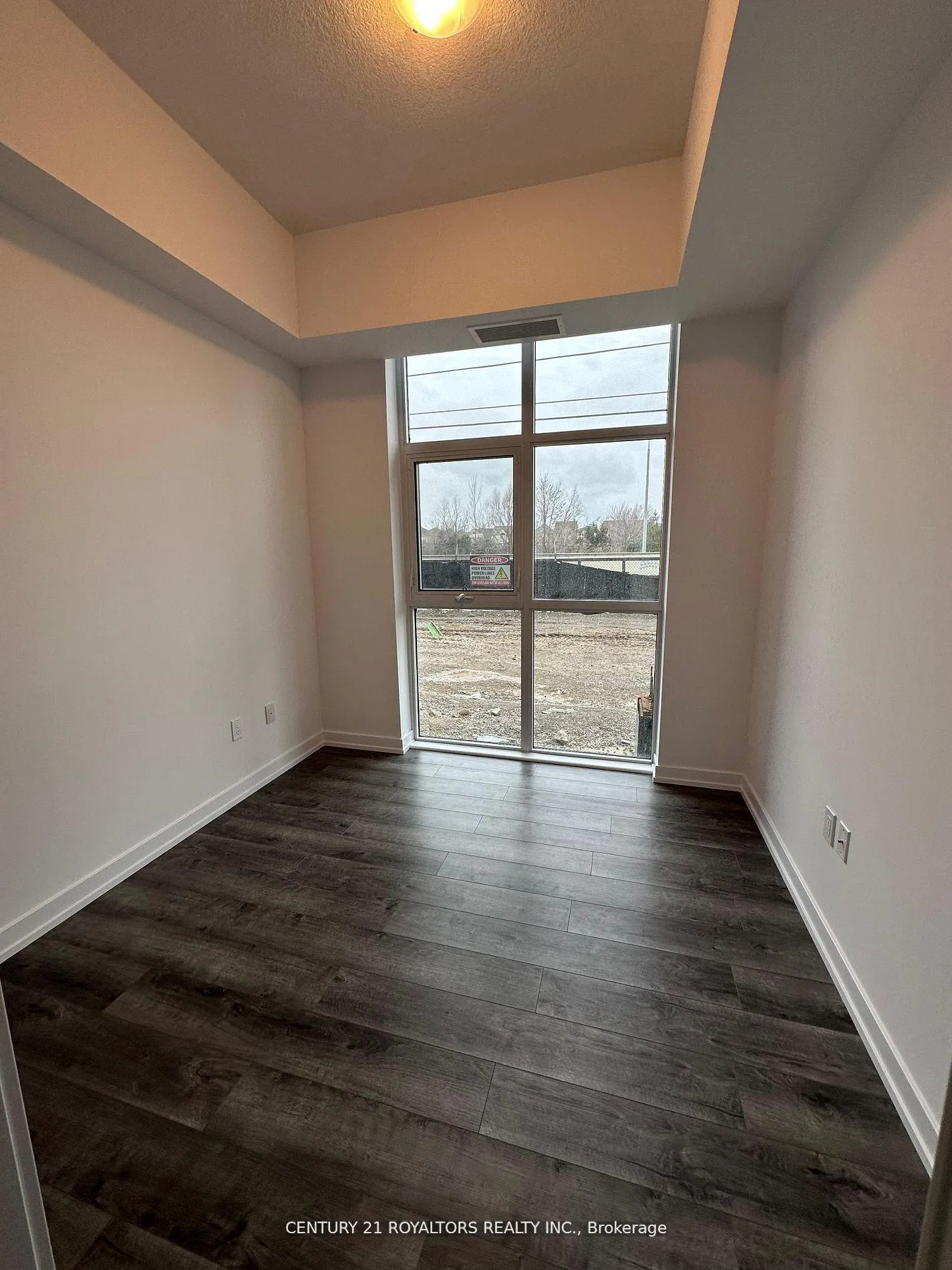 Photo 10 of Unit 104, 470 Dundas Street, Hamilton, Waterdown — HOMEH