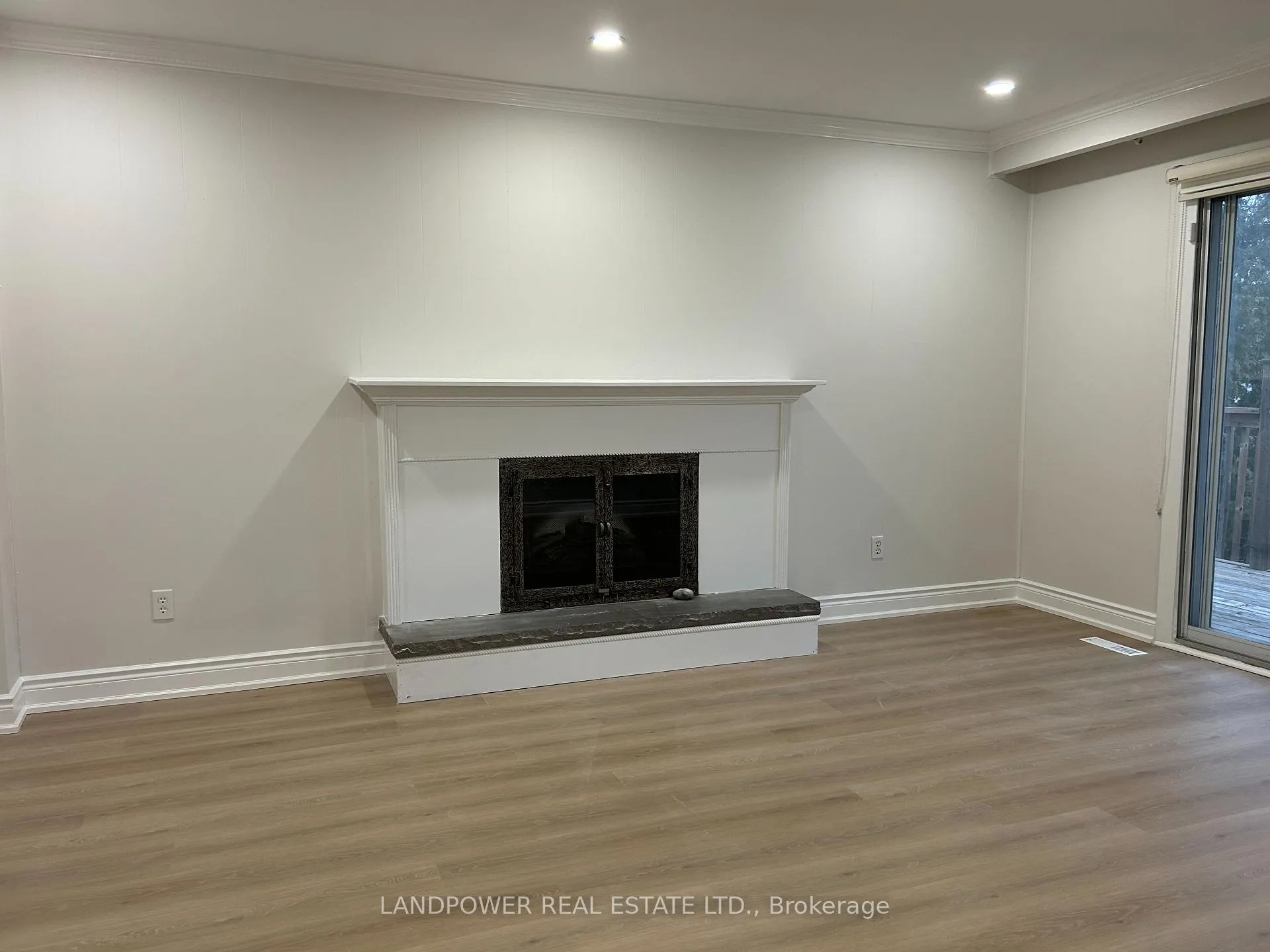 Photo 7 of 23 Liebeck Crescent, Markham, Unionville — HOMEH