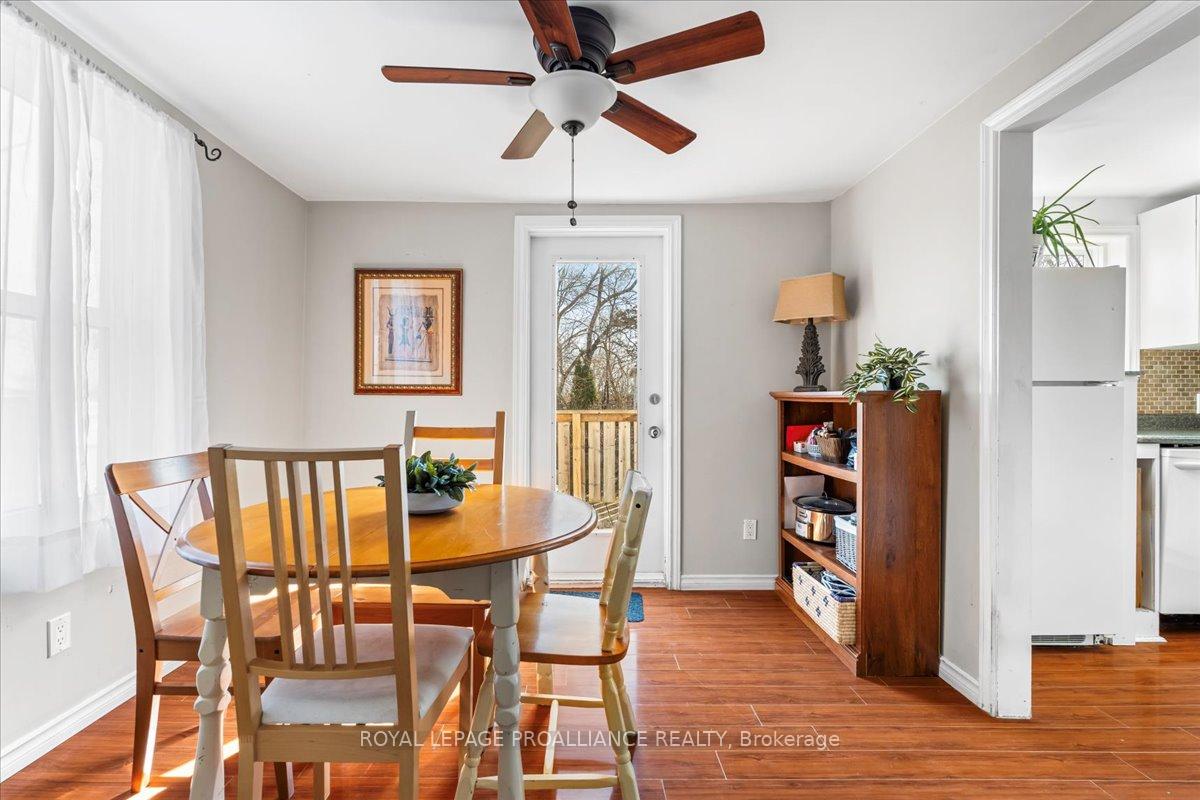 Photo 5 of 102 Wallbridge Crescent, Belleville, Belleville Ward — HOMEH