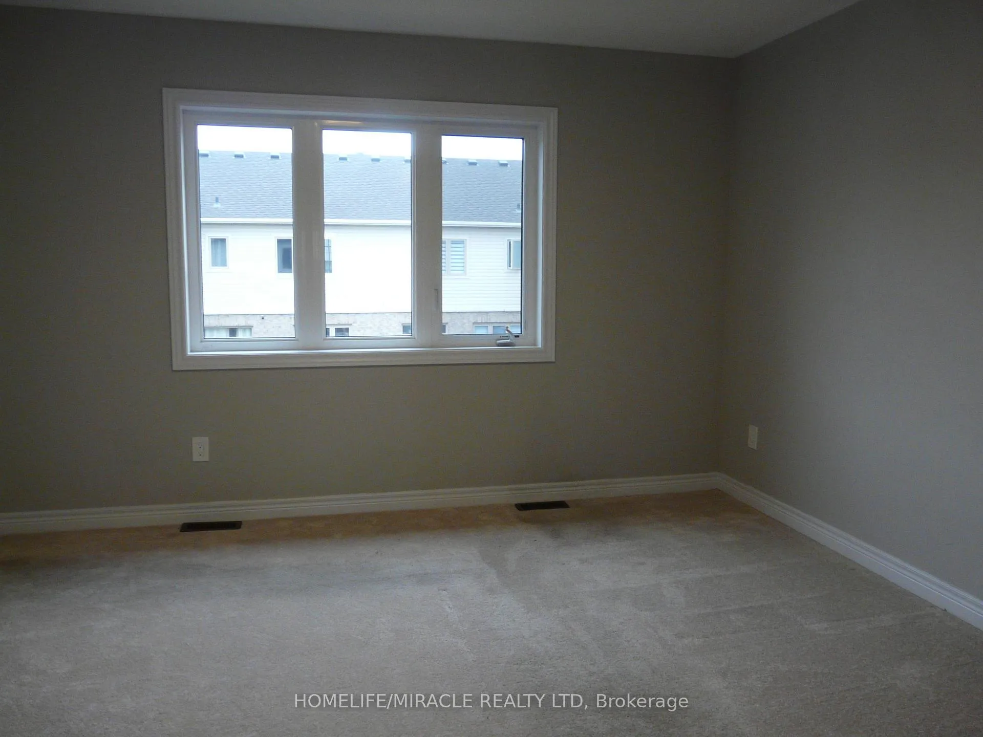 Photo 10 of 66 Clifford Crescent, New Tecumseth, Tottenham — HOMEH