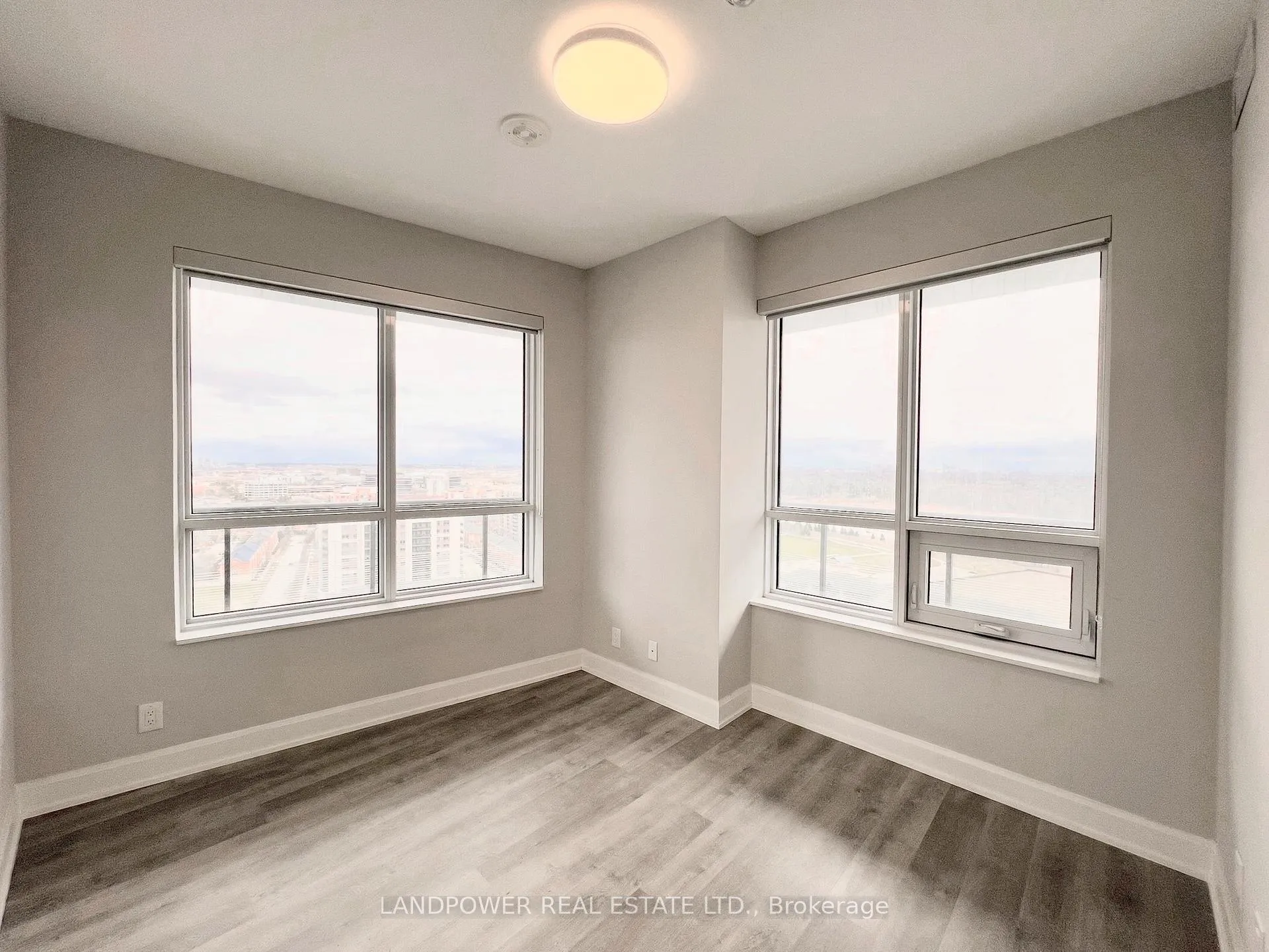 Photo 8 of Unit 1906, 12 Gandhi Lane, Markham, Commerce Valley — HOMEH