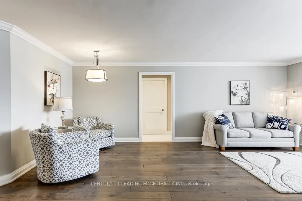 Photo 6 of Unit 321, 25 Austin Drive, Markham, Markville — HOMEH