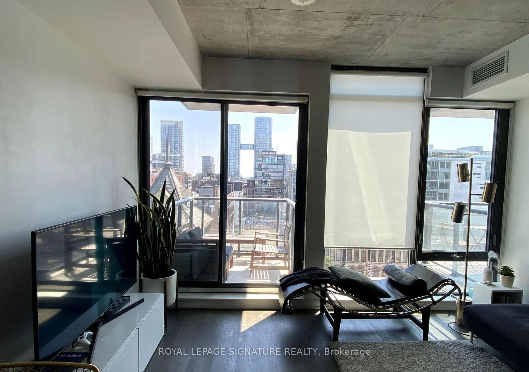 Photo 11 of Unit 719, 560 King Street W, Toronto, Waterfront Communities — HOMEH