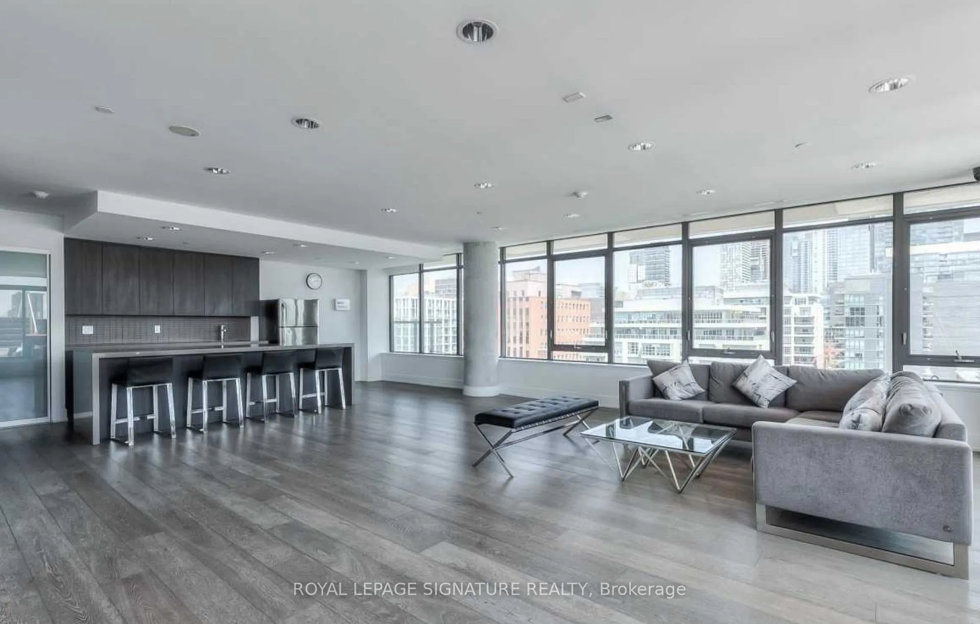 Photo 15 of Unit 719, 560 King Street W, Toronto, Waterfront Communities — HOMEH