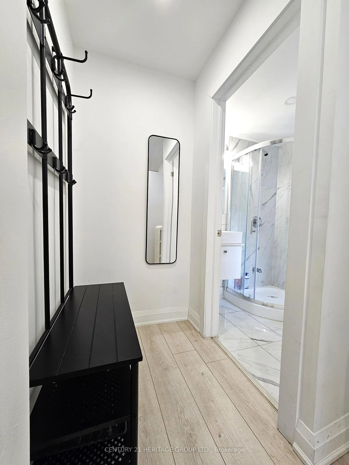Photo 5 of Unit 2nd B, 344 Shaw Street, Toronto, Trinity-Bellwoods — HOMEH