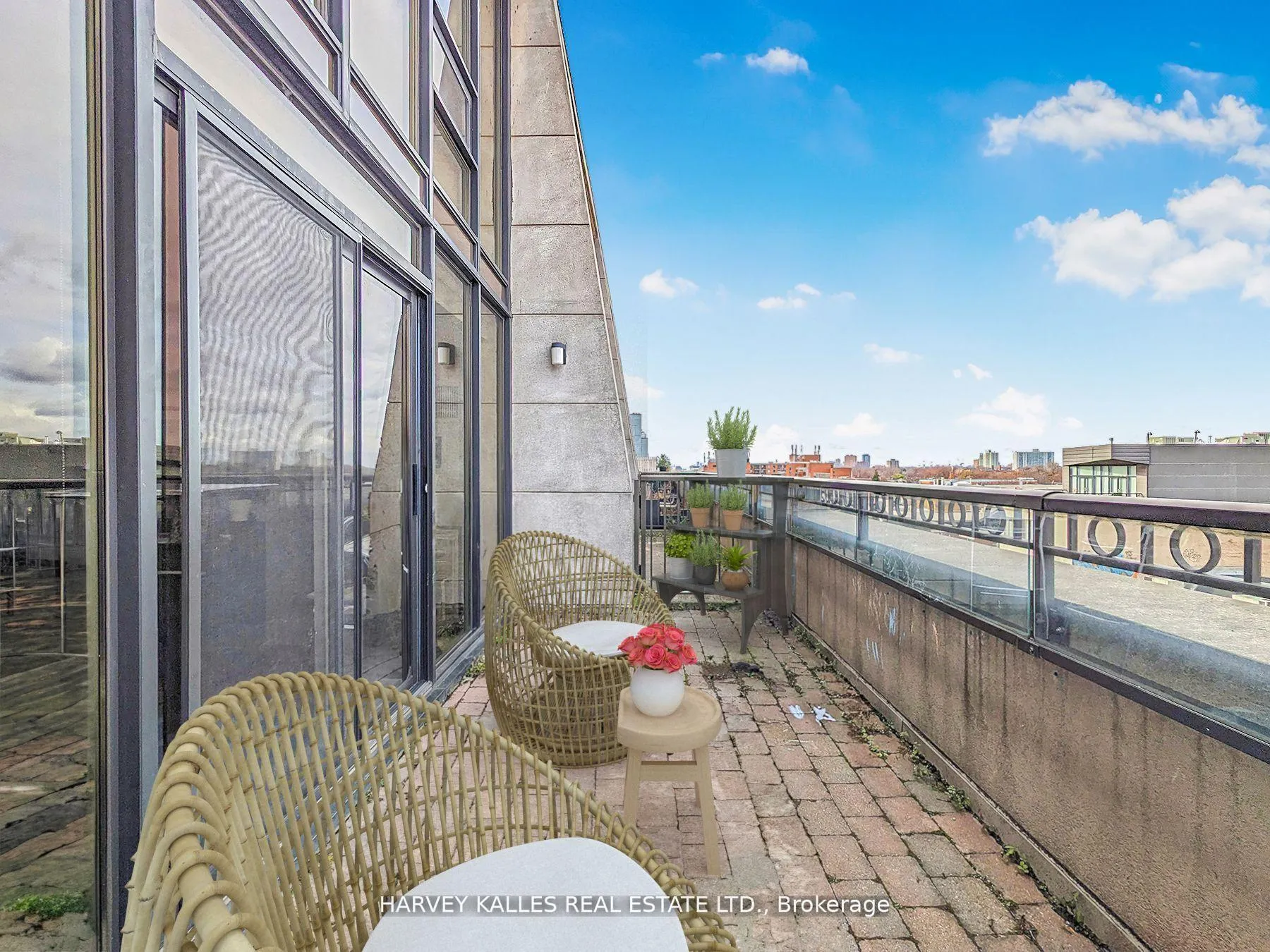 Photo 4 of Unit PH09, 308 Palmerston Avenue, Toronto, Trinity-Bellwoods — HOMEH
