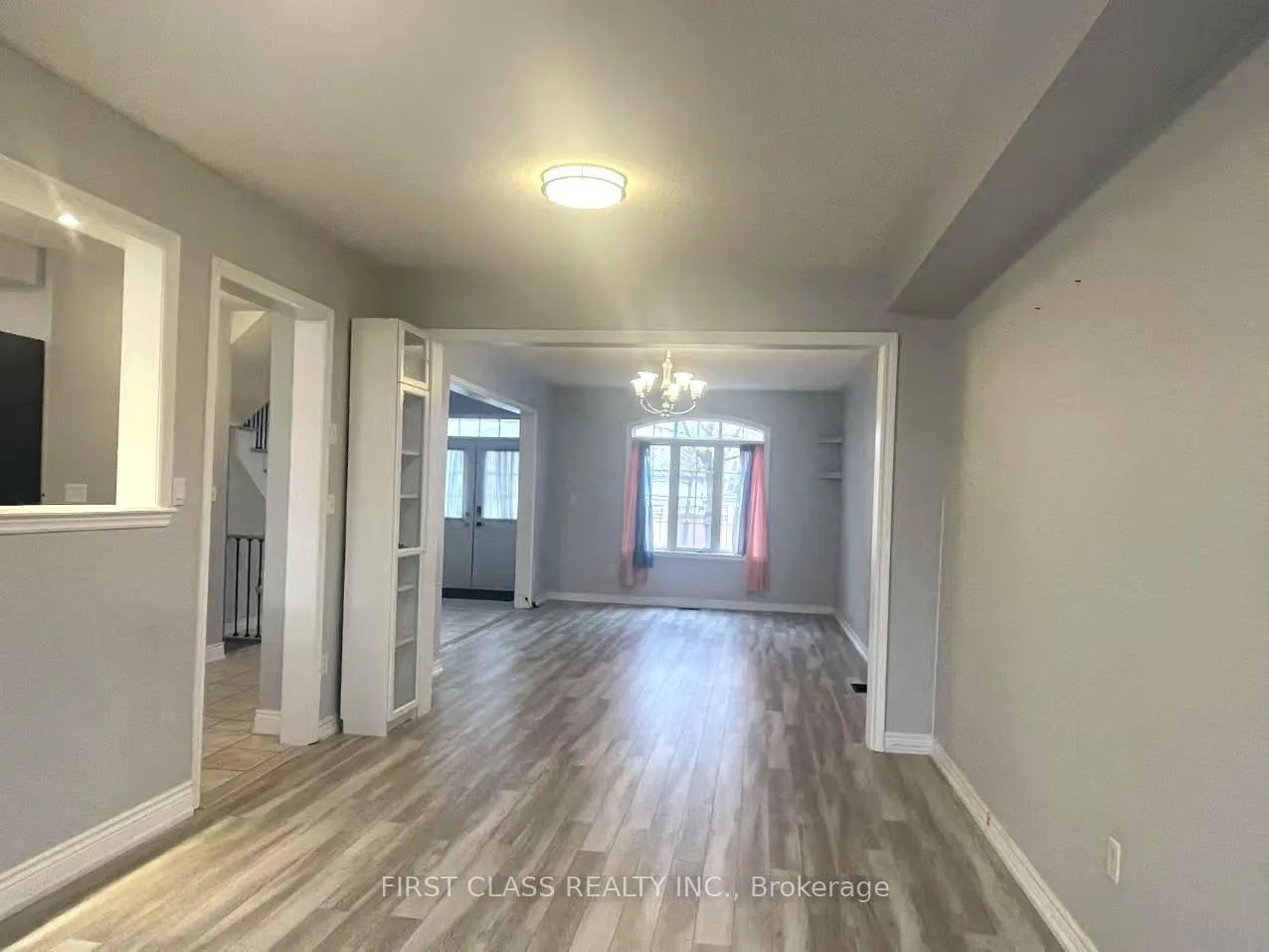 Photo 3 of 35 West Normandy Drive, Markham, Cornell — HOMEH
