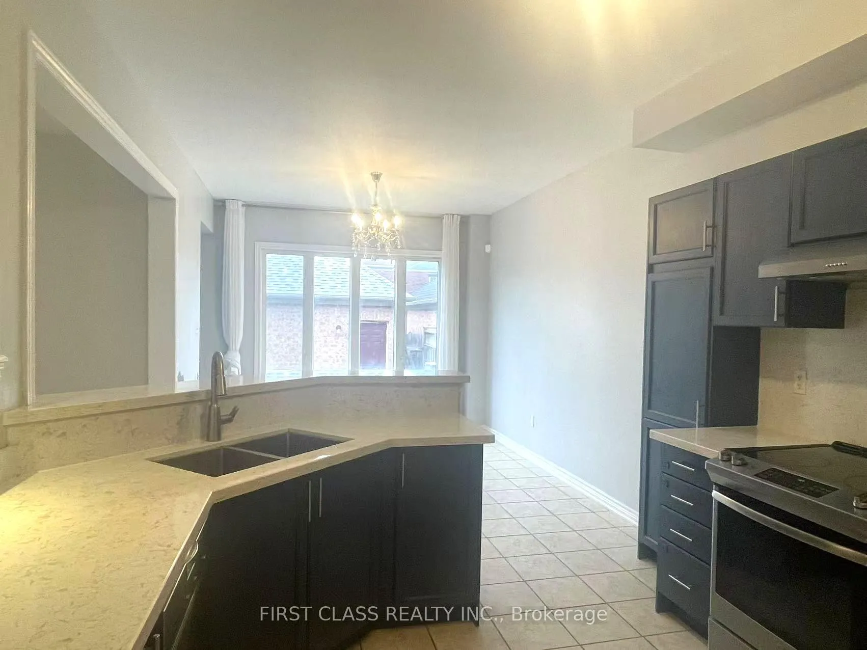 Photo 7 of 35 West Normandy Drive, Markham, Cornell — HOMEH