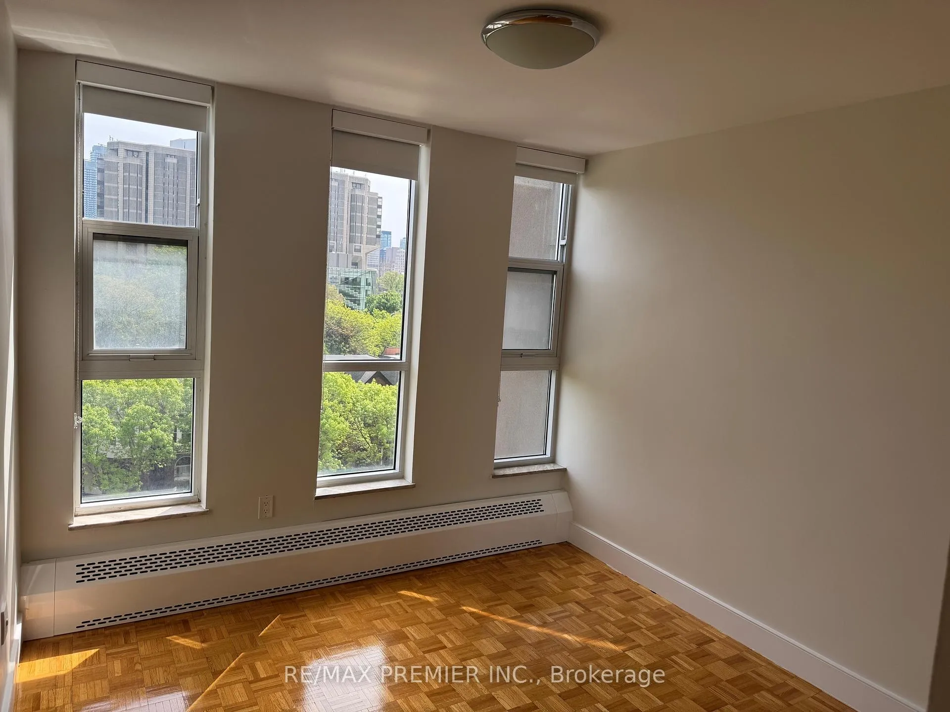 Photo 30 of Unit 804, 666 Spadina Avenue, Toronto, University — HOMEH