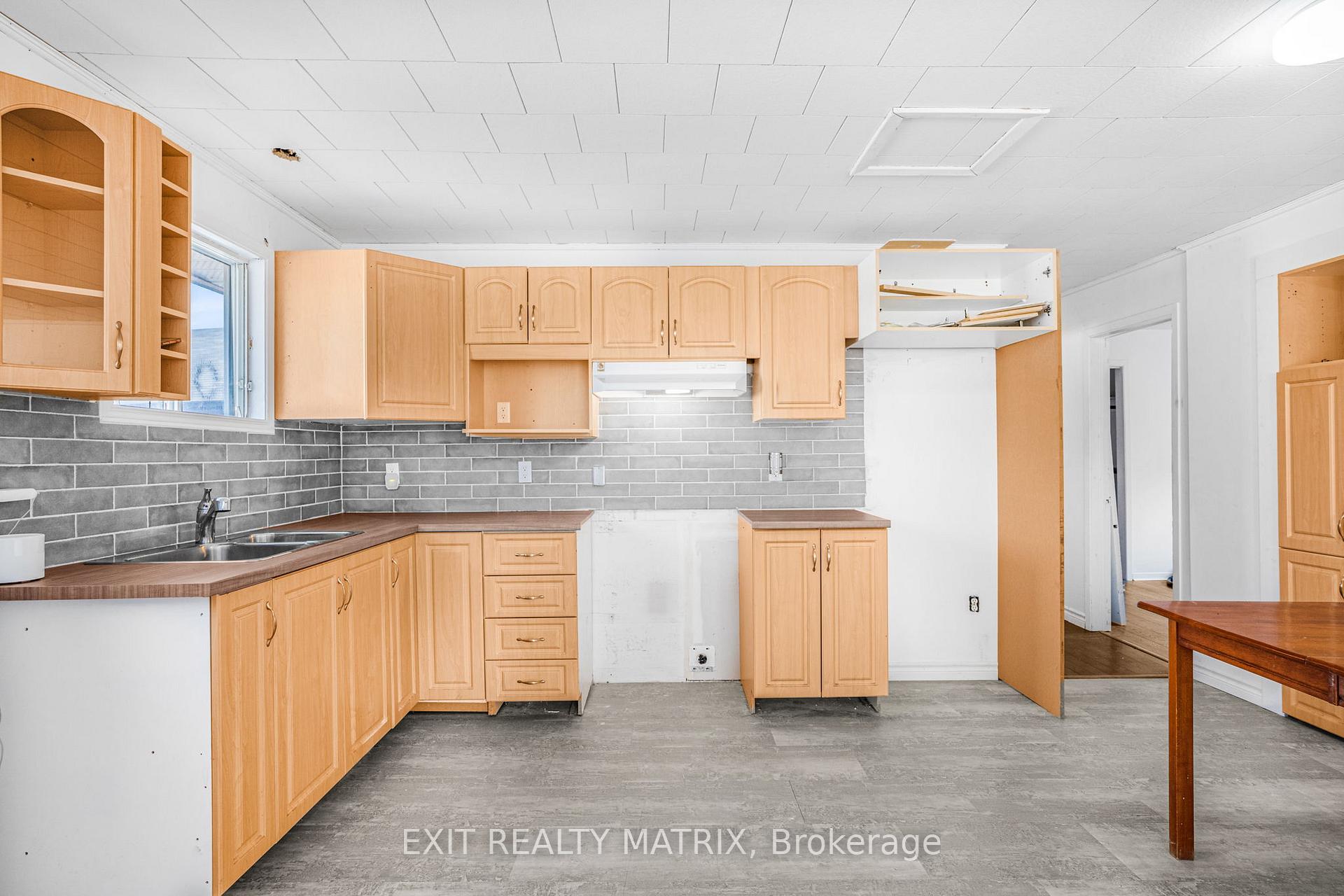 Photo 16 of 978 King Street, Champlain, L'Orignal — HOMEH