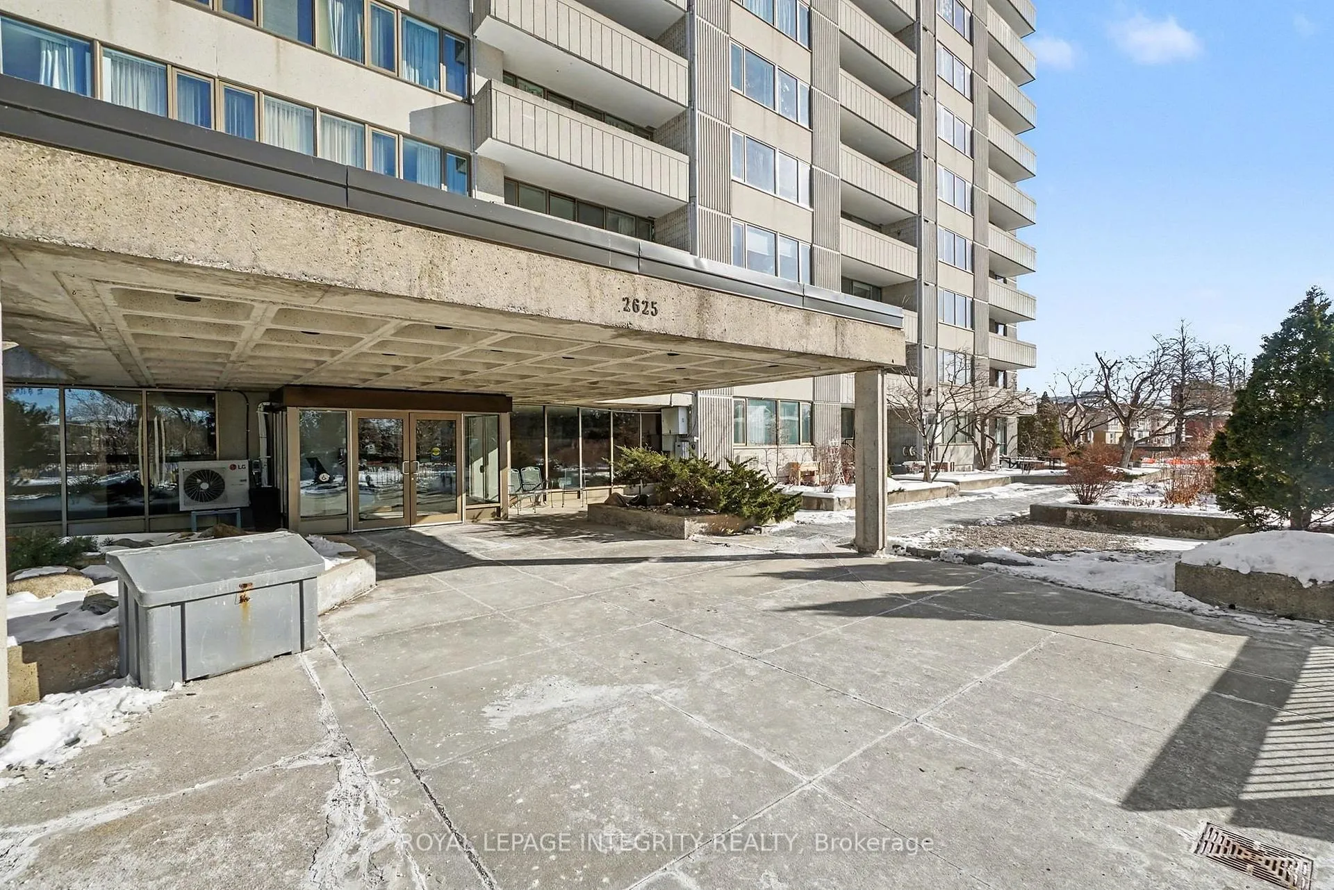 Photo 3 of Unit 803, 2625 Regina Street, Ottawa, Britannia — HOMEH