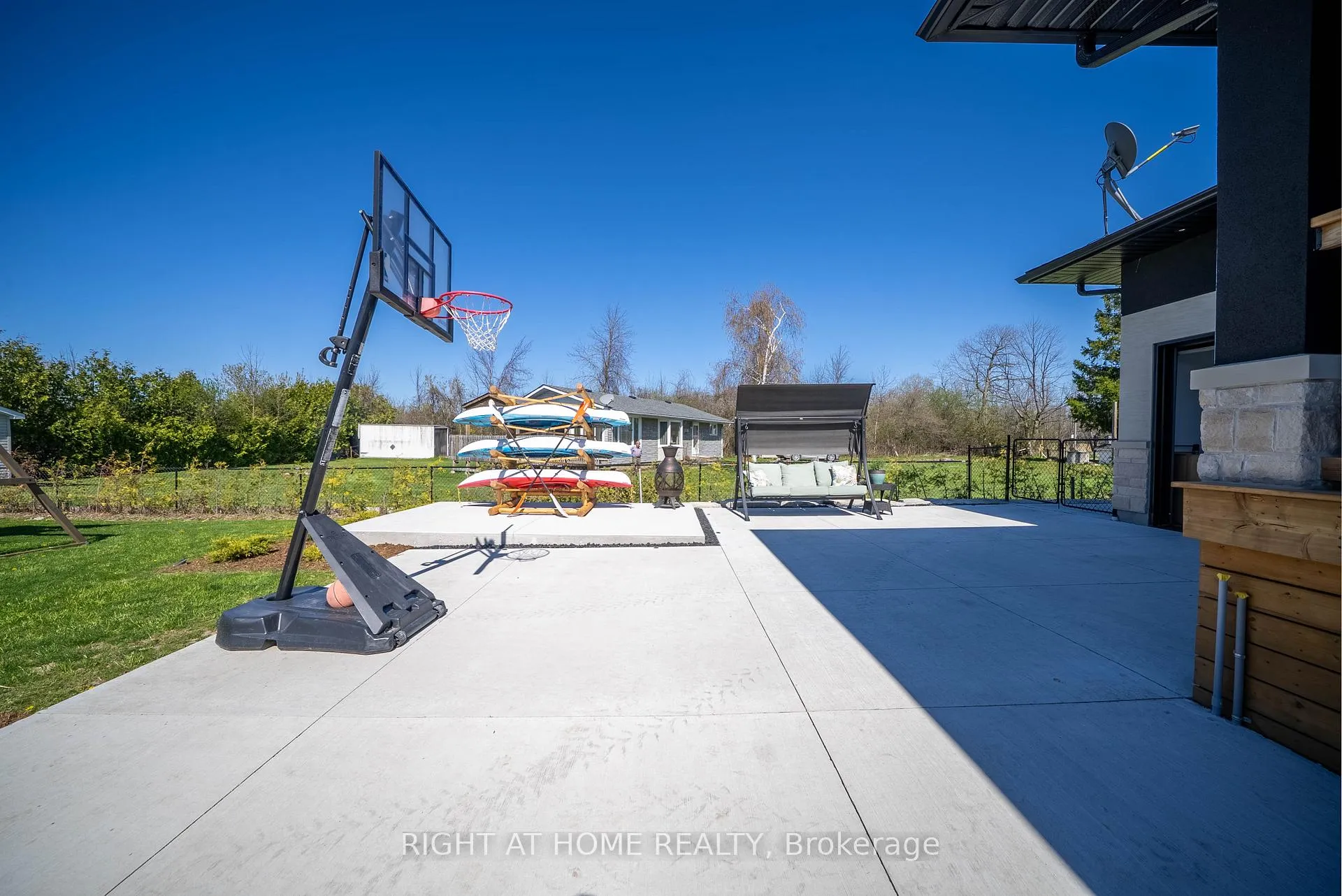 Photo 38 of 2906 Concession Rd A, Ramara, Brechin — HOMEH