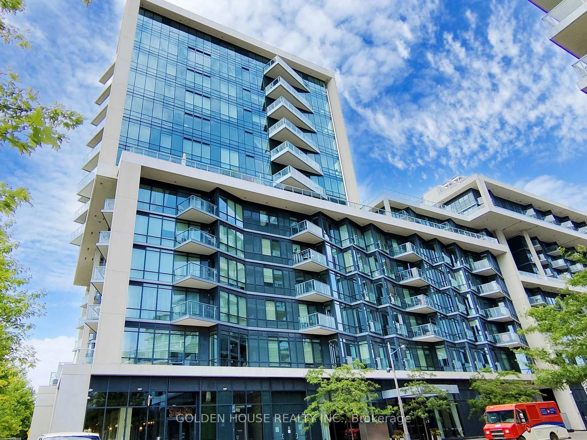 Front of Unit 224, 55 Merchants' Wharf