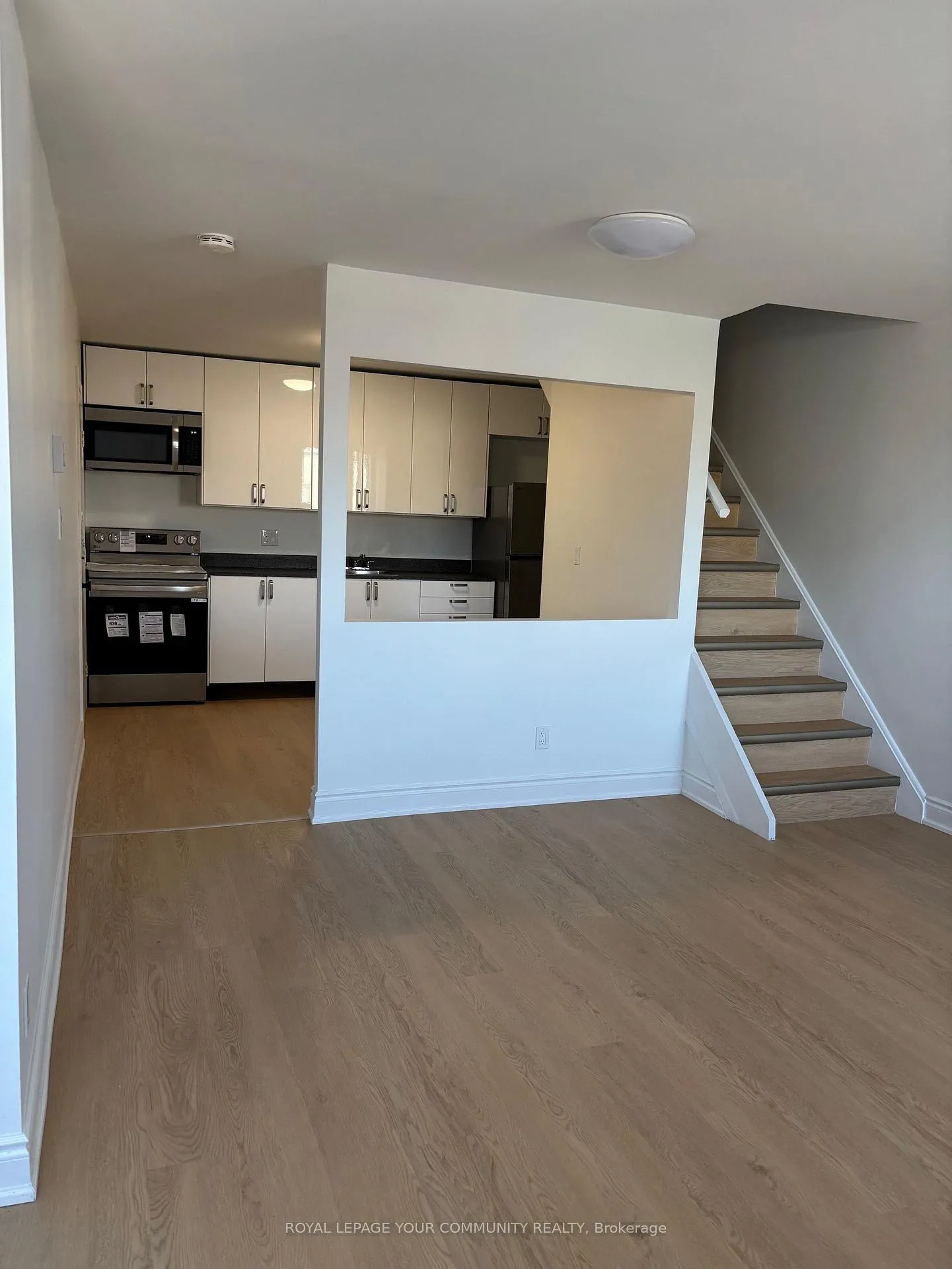 Photo 2 of 909A Danforth Avenue, Toronto, Blake-Jones — HOMEH