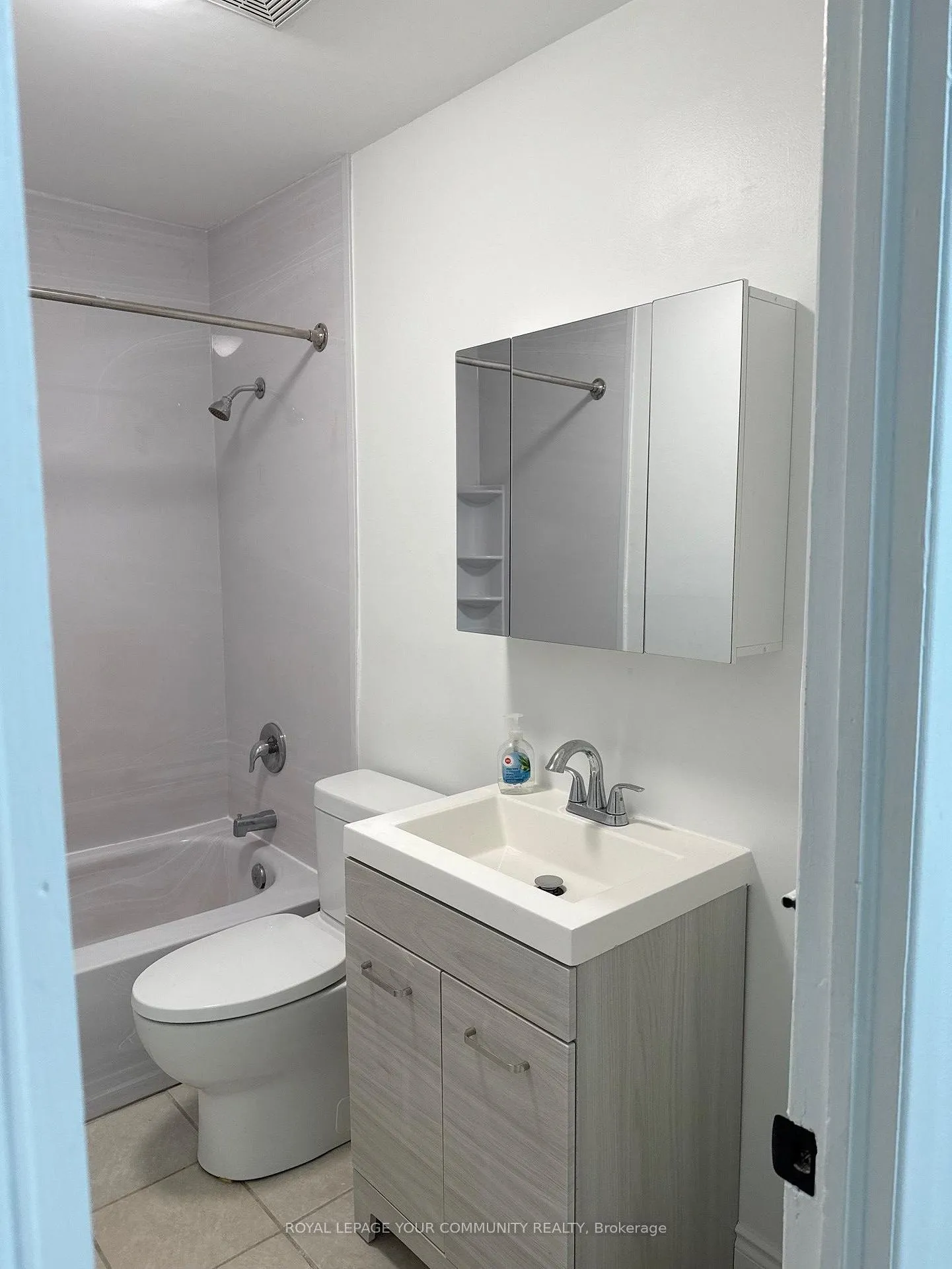 Photo 11 of 909A Danforth Avenue, Toronto, Blake-Jones — HOMEH