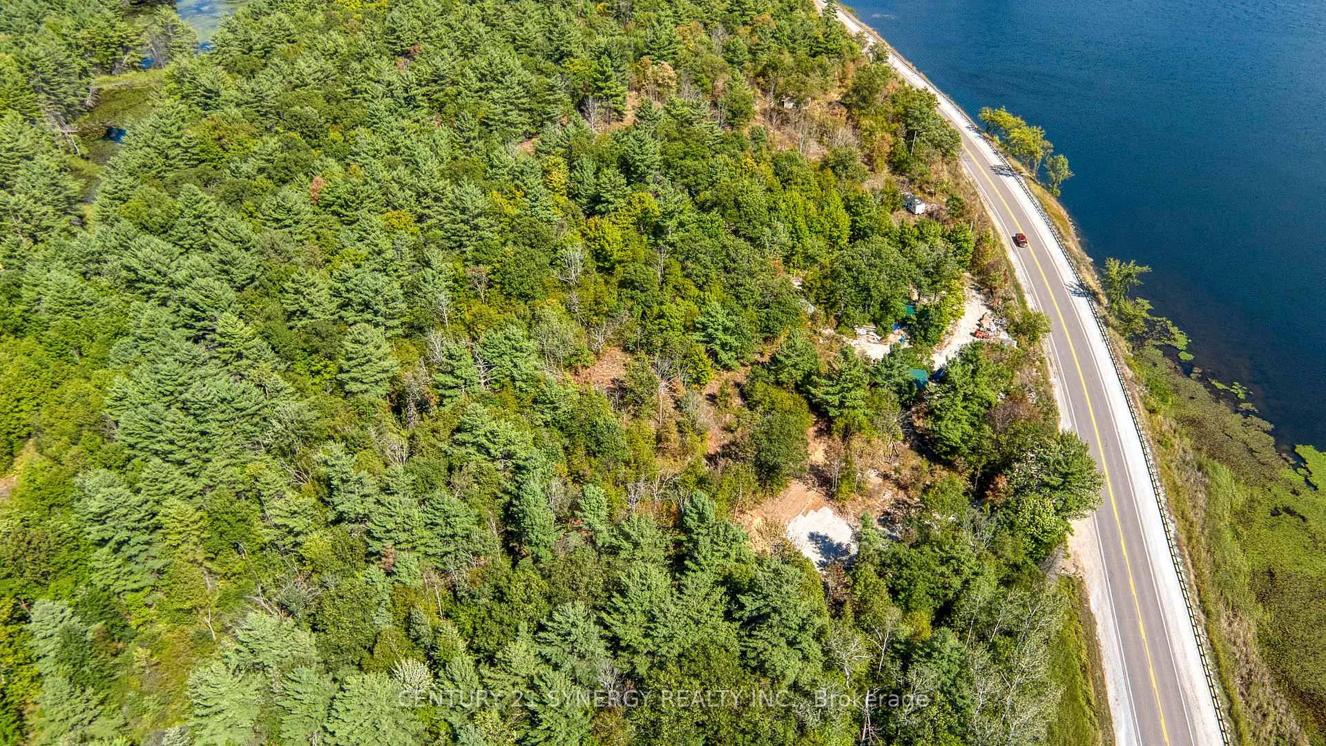 Photo 9 of 21520 Highway 7, Tay Valley, Bathurst/Burgess & Sherbrooke (South Sherbrooke) Twp — HOMEH