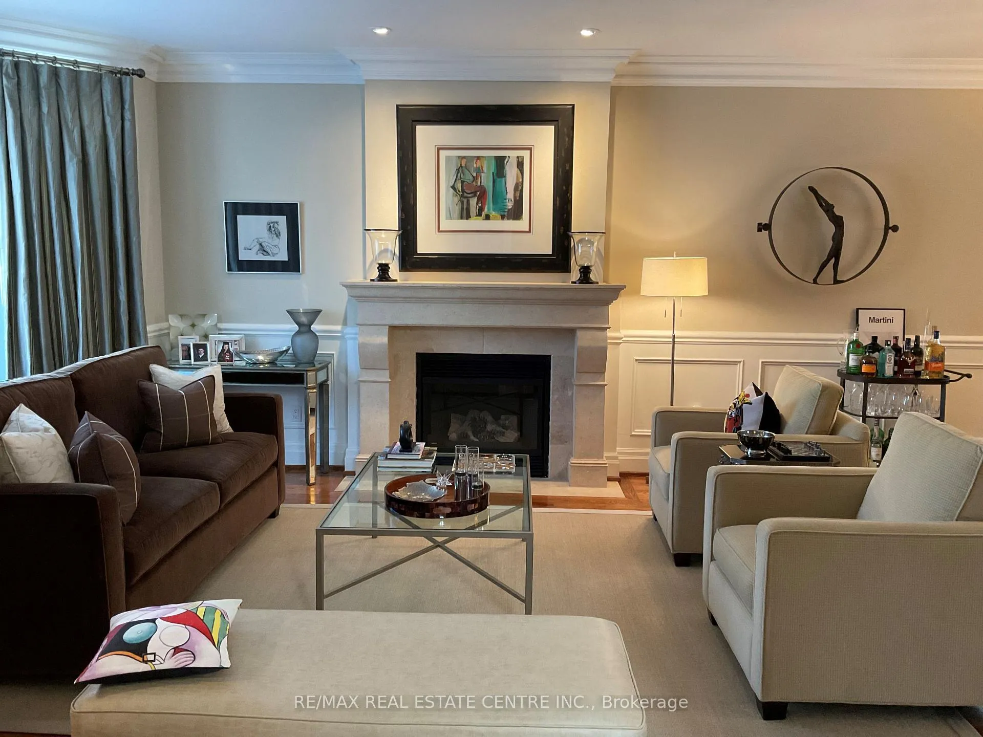 Photo 2 of 539 Douglas Avenue, Toronto, Bedford Park-Nortown — HOMEH