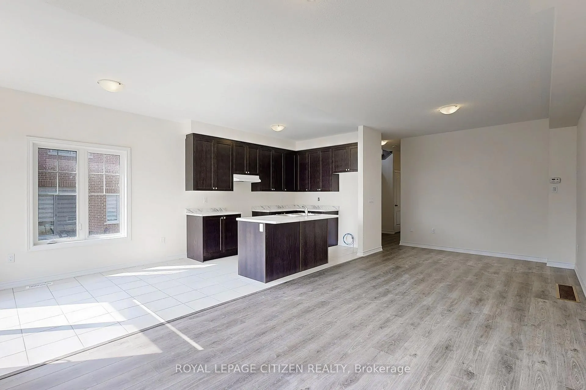 Photo 7 of 113 North Garden Boulevard, Scugog, Port Perry — HOMEH
