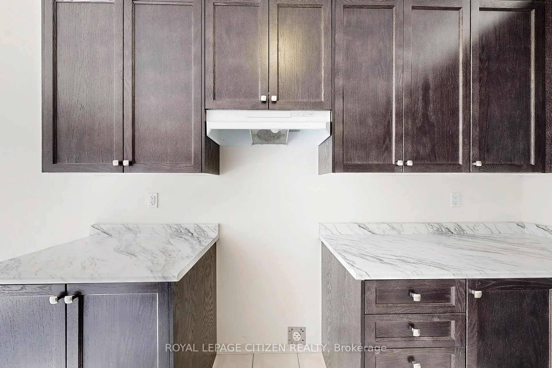 Photo 13 of 113 North Garden Boulevard, Scugog, Port Perry — HOMEH