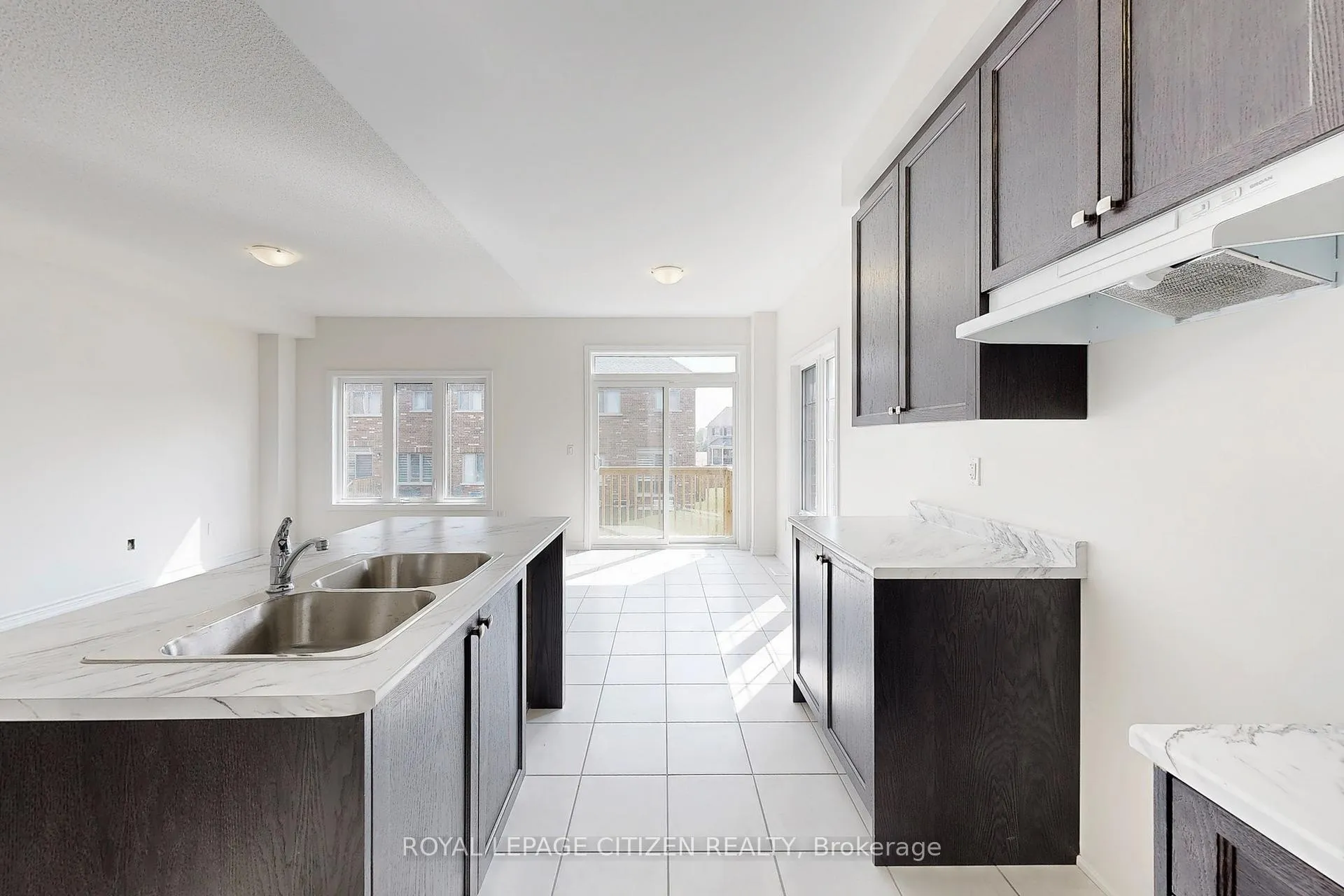 Photo 14 of 113 North Garden Boulevard, Scugog, Port Perry — HOMEH