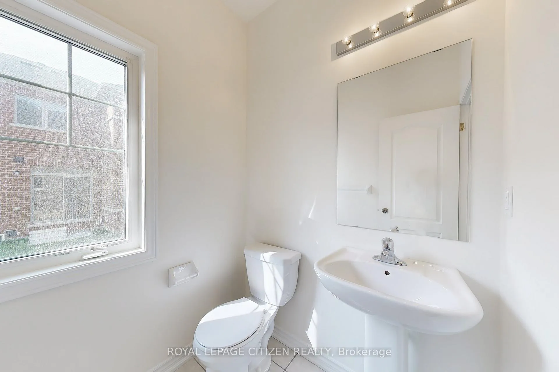 Photo 16 of 113 North Garden Boulevard, Scugog, Port Perry — HOMEH