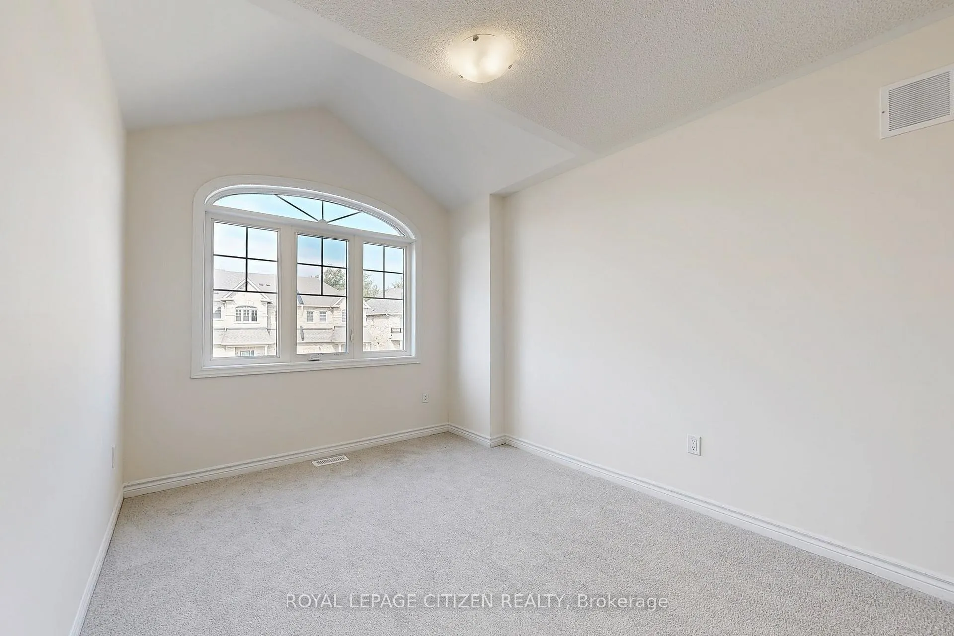 Photo 30 of 113 North Garden Boulevard, Scugog, Port Perry — HOMEH