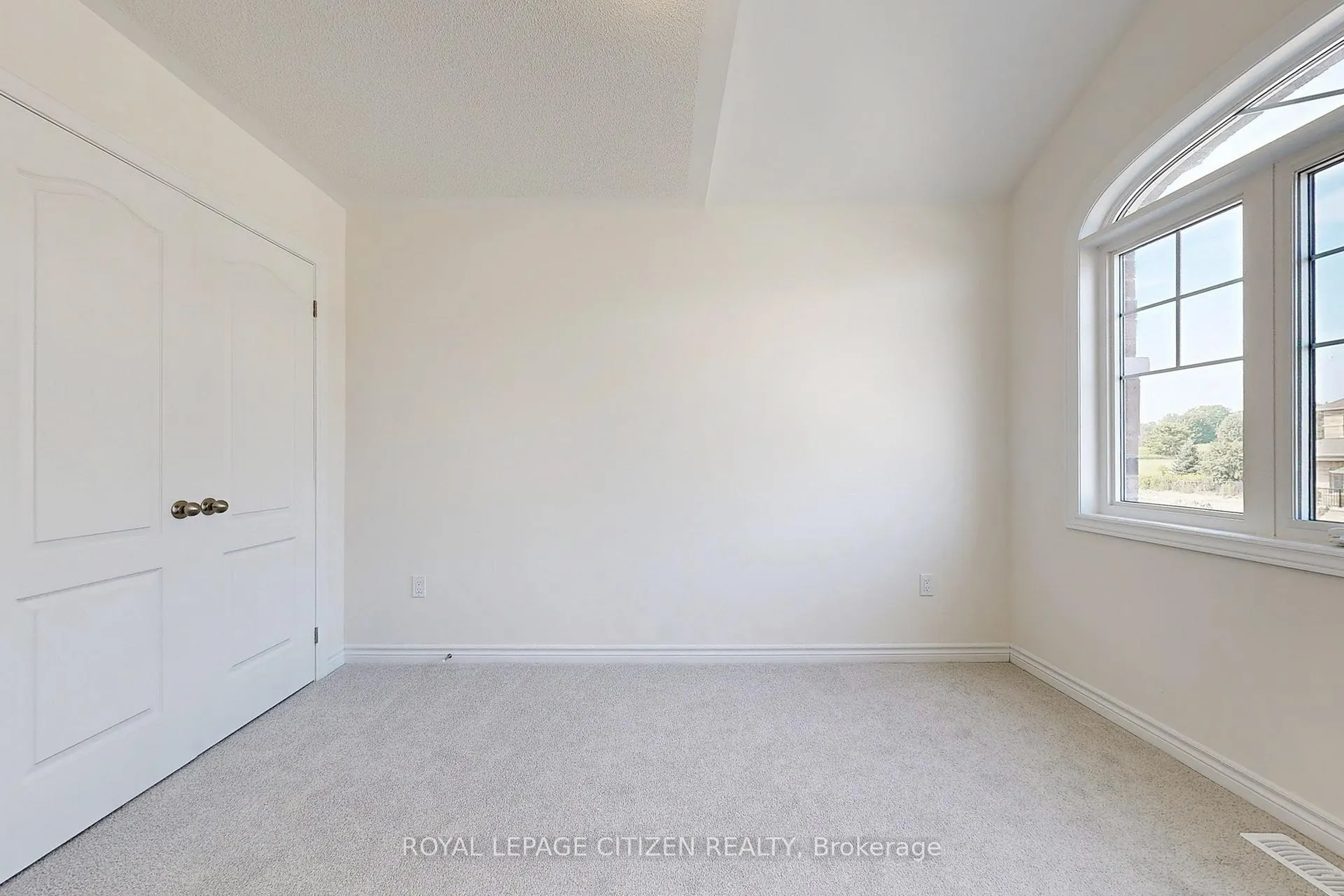 Photo 31 of 113 North Garden Boulevard, Scugog, Port Perry — HOMEH
