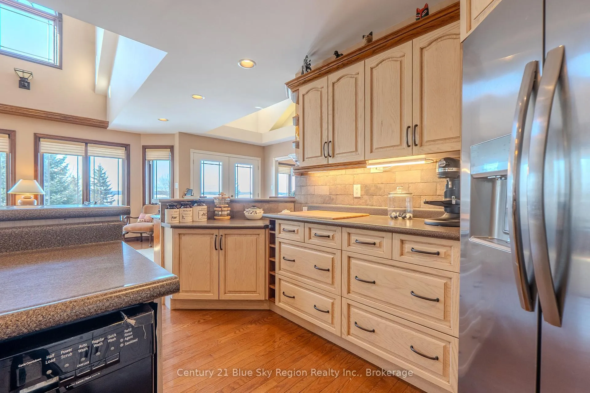 Photo 5 of 422 Osprey Crescent, Callander — HOMEH