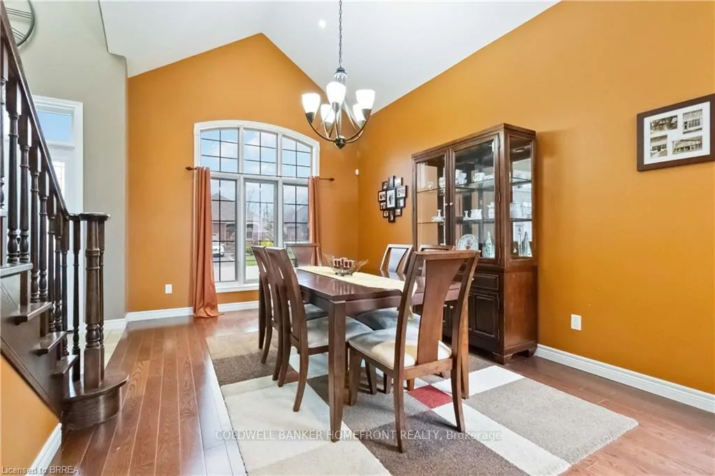 Photo 3 of 16 Freeman Street, Brant, Paris — HOMEH