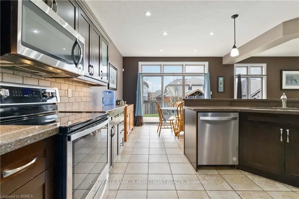 Photo 10 of 16 Freeman Street, Brant, Paris — HOMEH