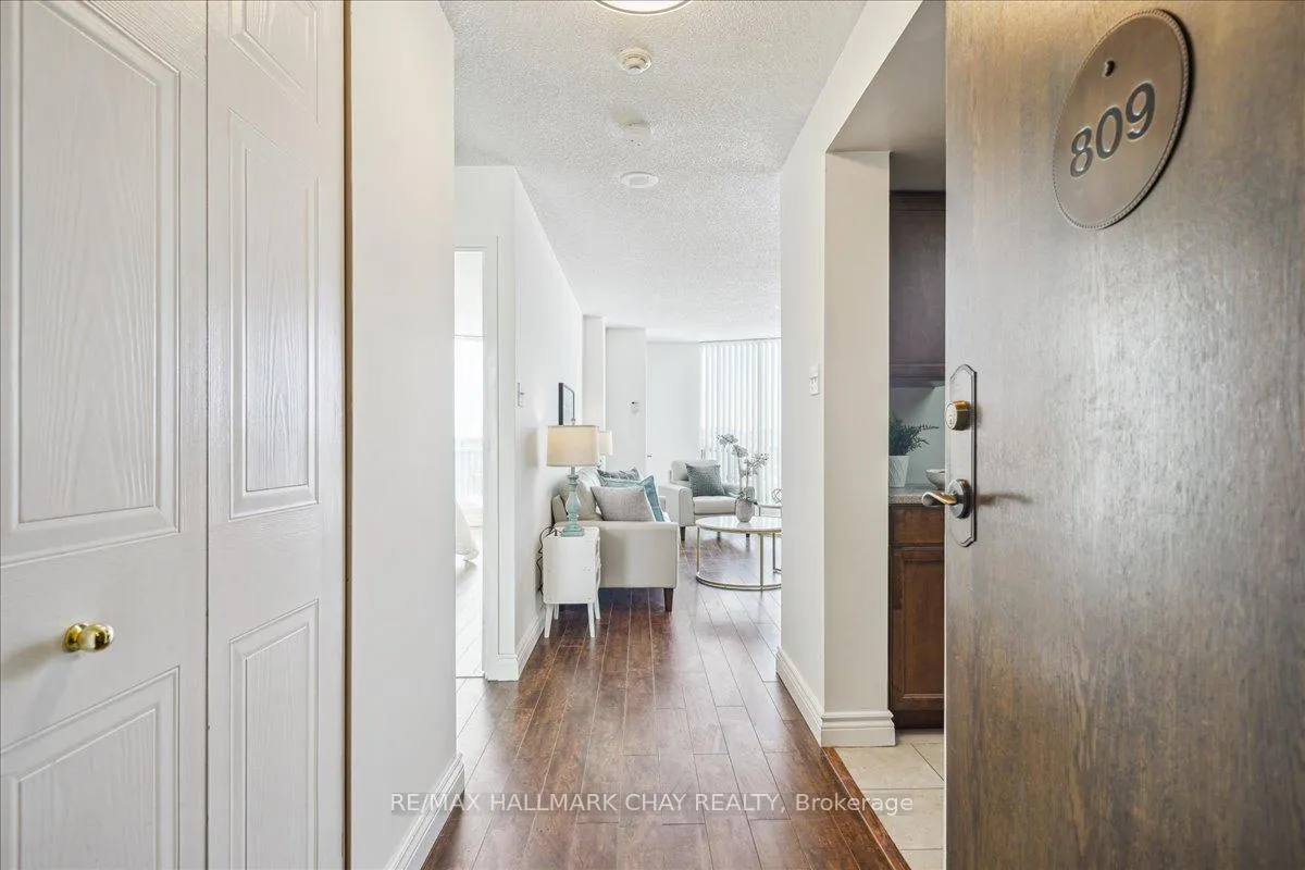 Photo 7 of Unit 809, 65 Ellen Street, Barrie, Lakeshore — HOMEH