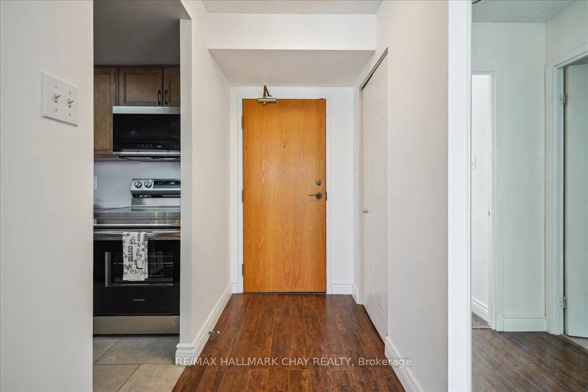 Photo 8 of Unit 809, 65 Ellen Street, Barrie, Lakeshore — HOMEH