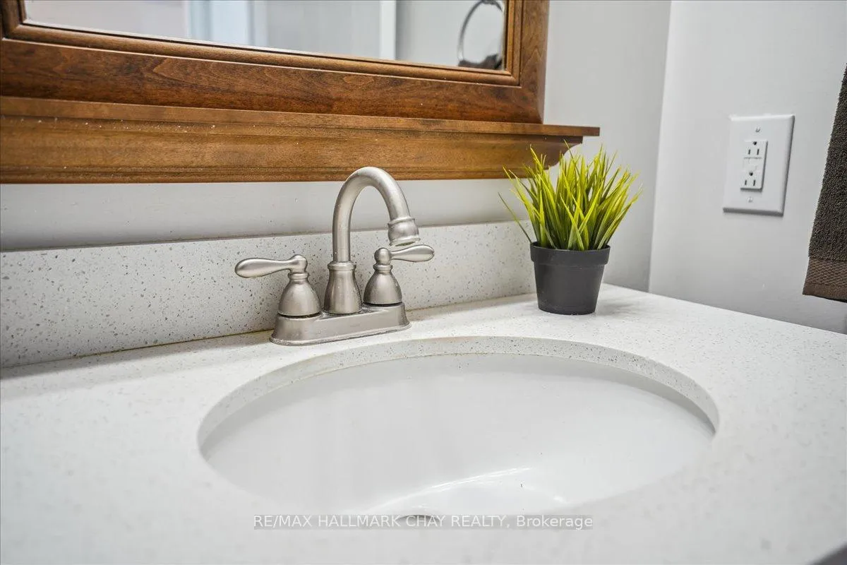 Photo 26 of Unit 809, 65 Ellen Street, Barrie, Lakeshore — HOMEH
