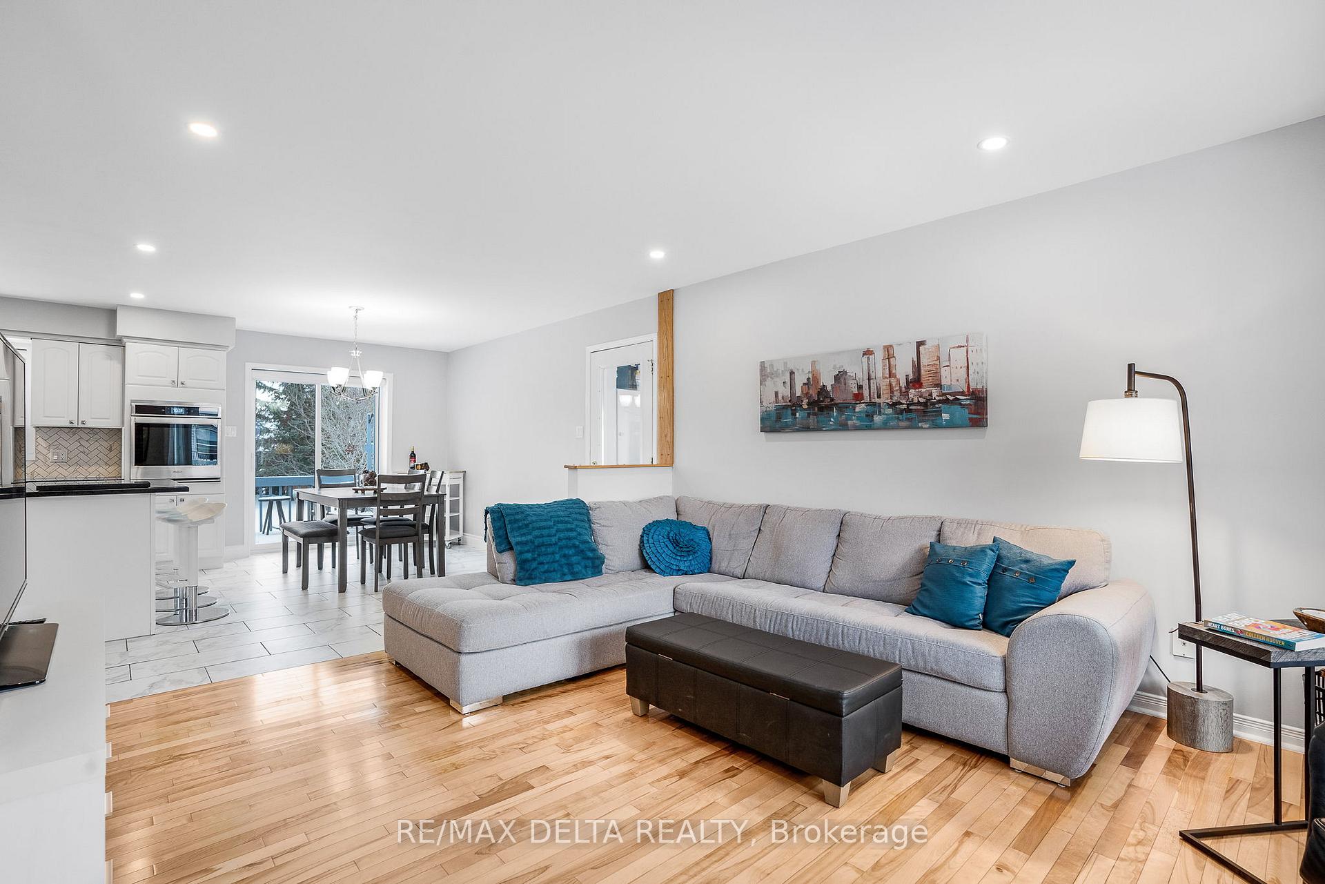 Photo 13 of 35 Union Street, Champlain, Vankleek Hill — HOMEH