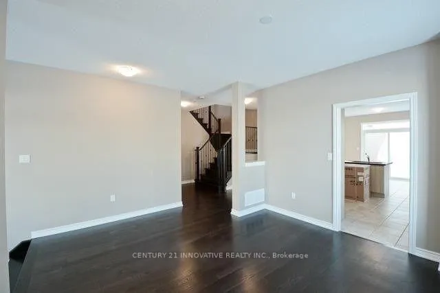 Photo 4 of 198 Crombie Street, Clarington, Bowmanville — HOMEH