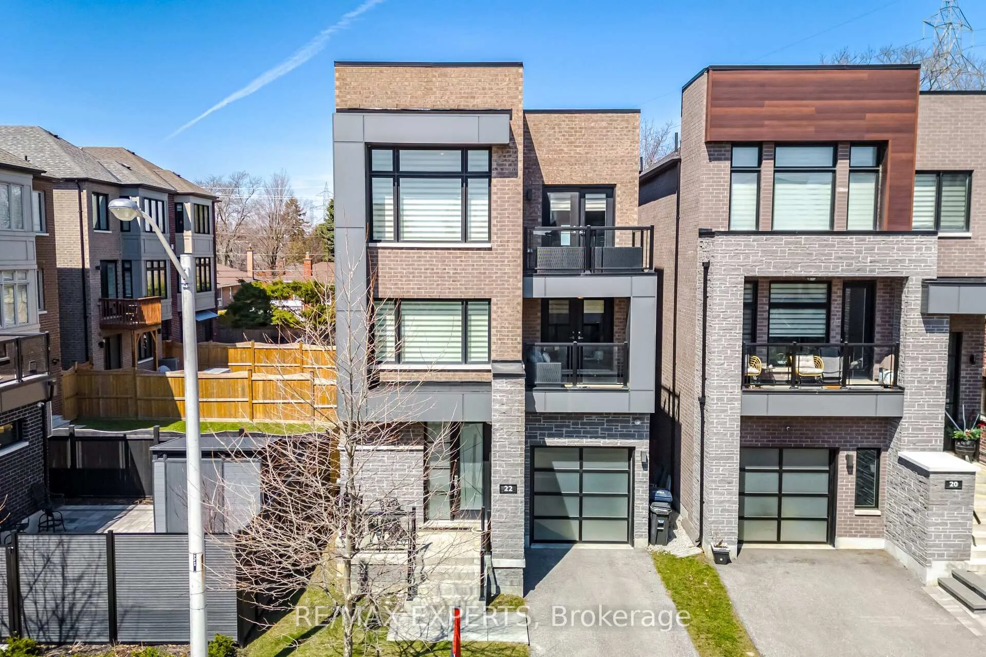 Photo 1 of 22 Kipling Grove Court, Etobicoke, Princess-Rosethorn — HOMEH